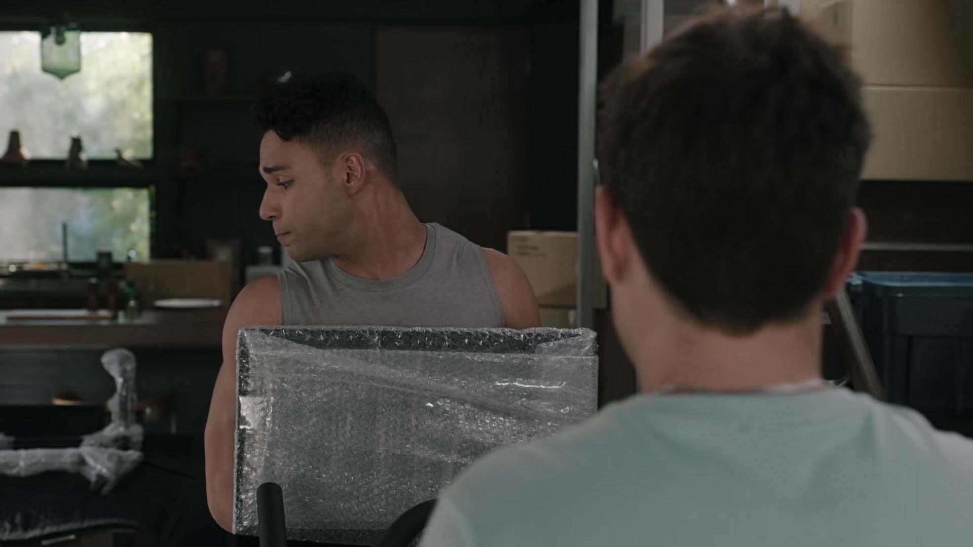 9-1-1_Lone_Star_S02E10_1080p_RRA_000393.jpg