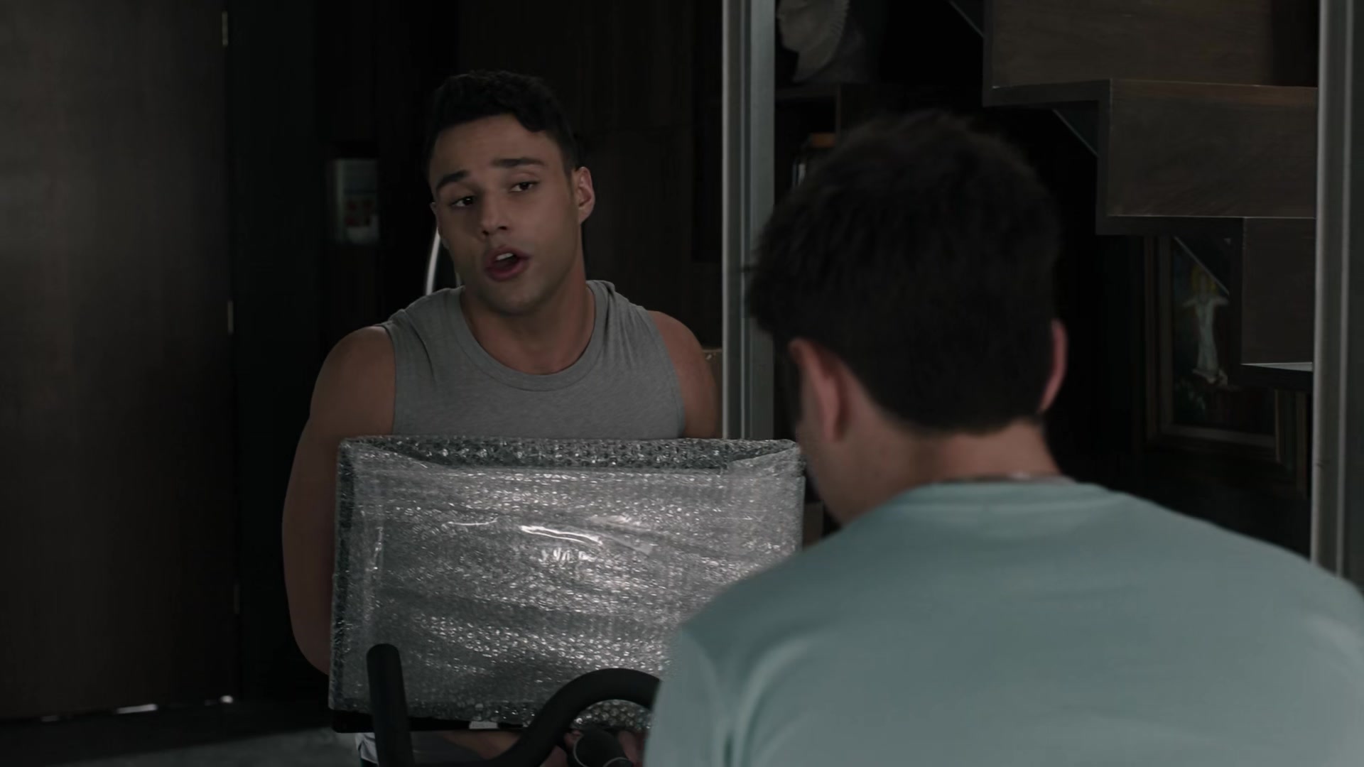 9-1-1_Lone_Star_S02E10_1080p_RRA_000405.jpg