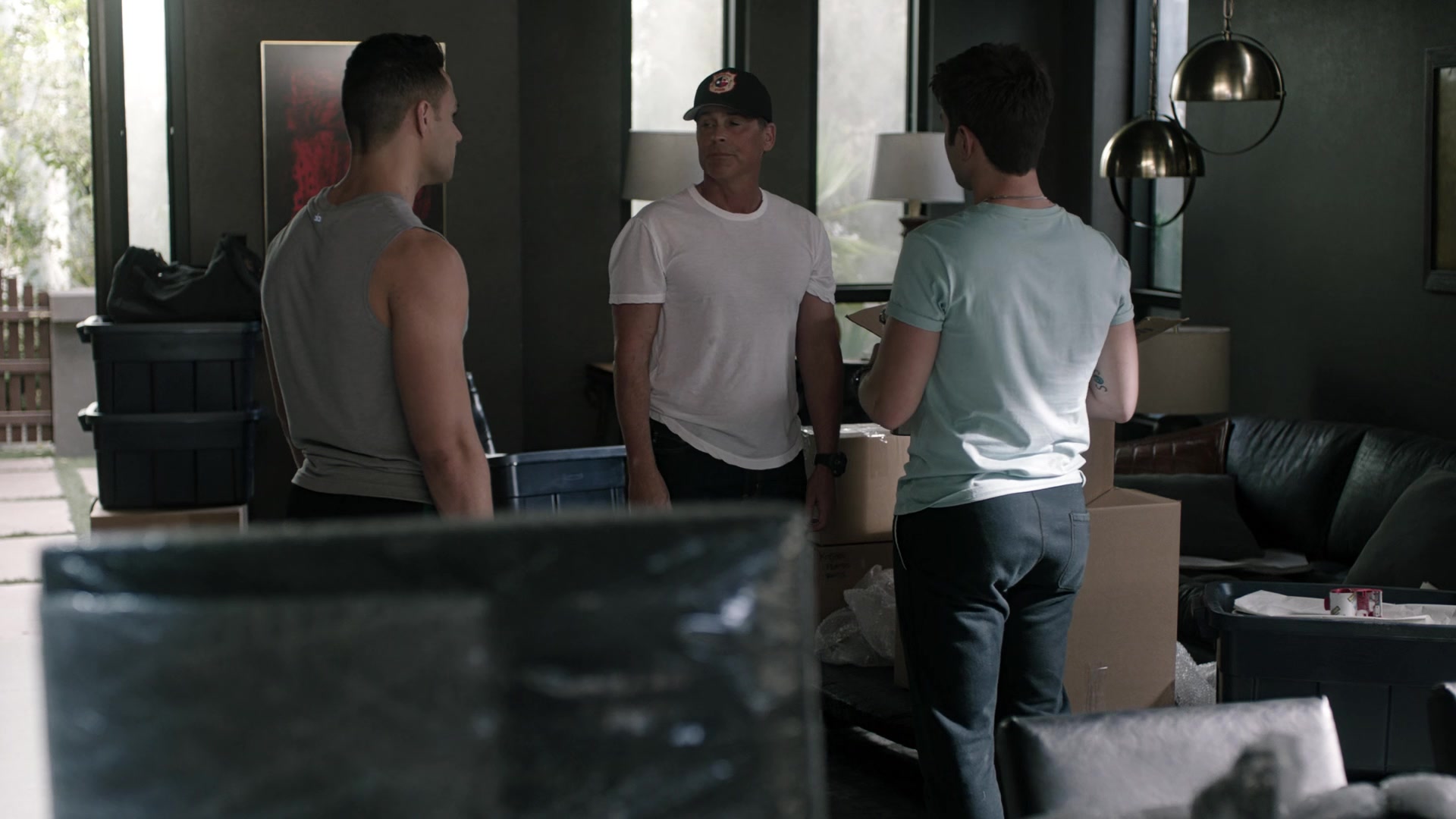 9-1-1_Lone_Star_S02E10_1080p_RRA_000524.jpg