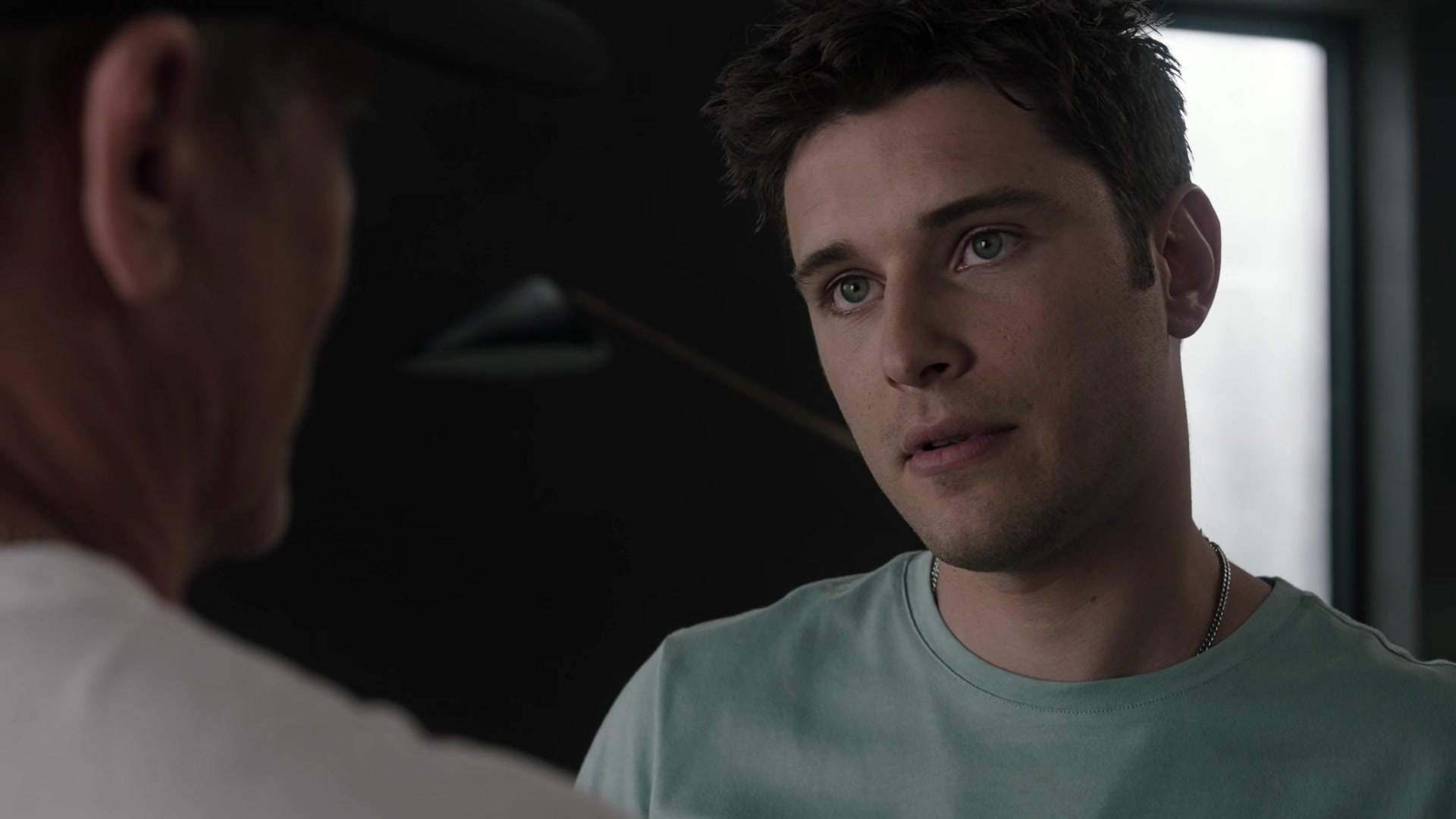 9-1-1_Lone_Star_S02E10_1080p_RRA_000631.jpg