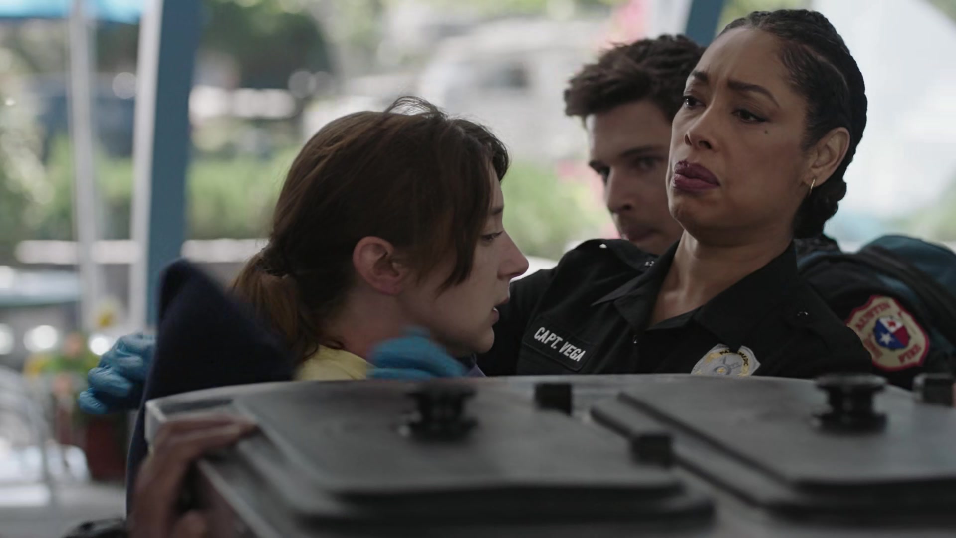 9-1-1_Lone_Star_S02E10_1080p_RRA_001177.jpg