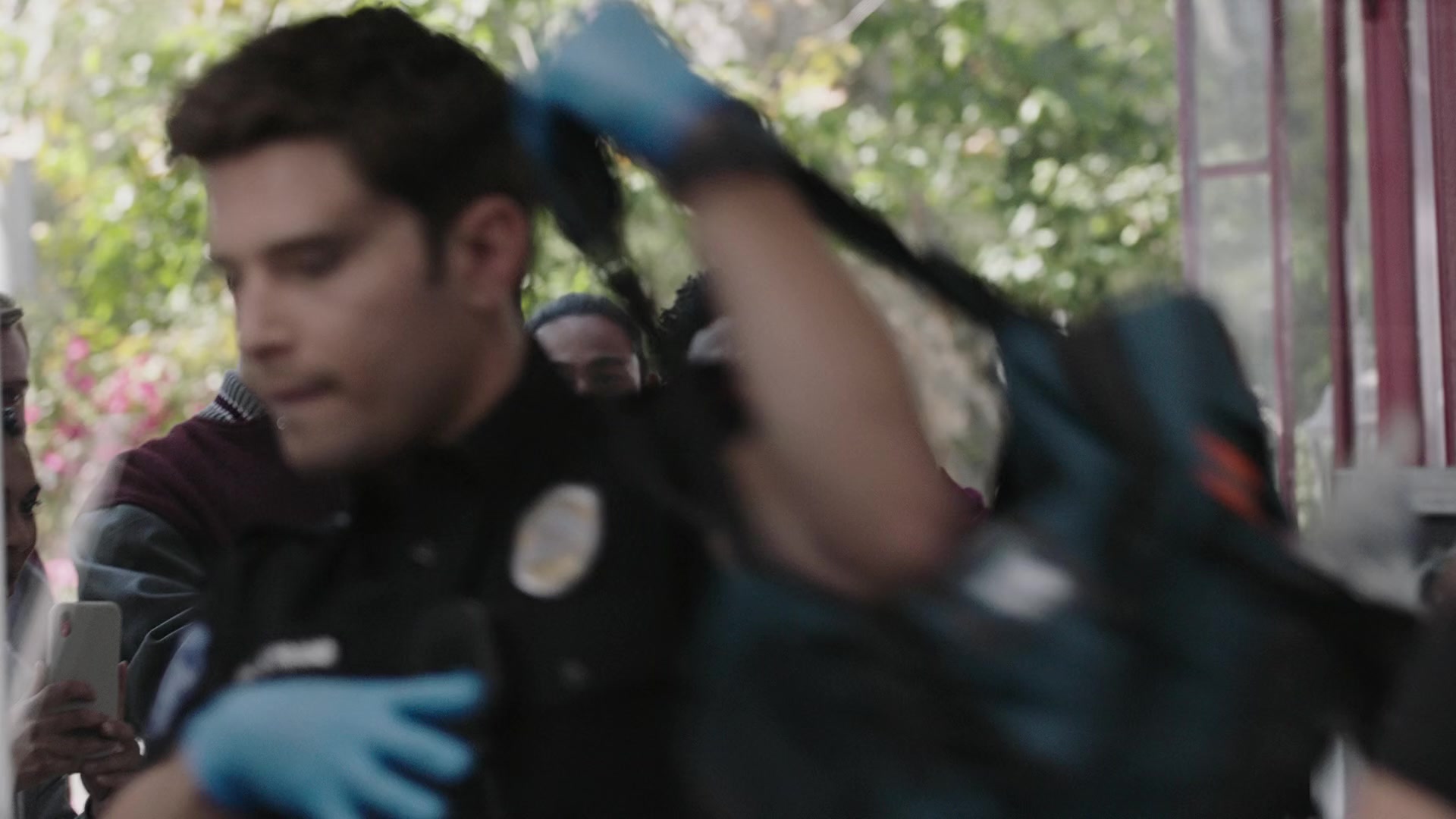 9-1-1_Lone_Star_S02E10_1080p_RRA_001393.jpg