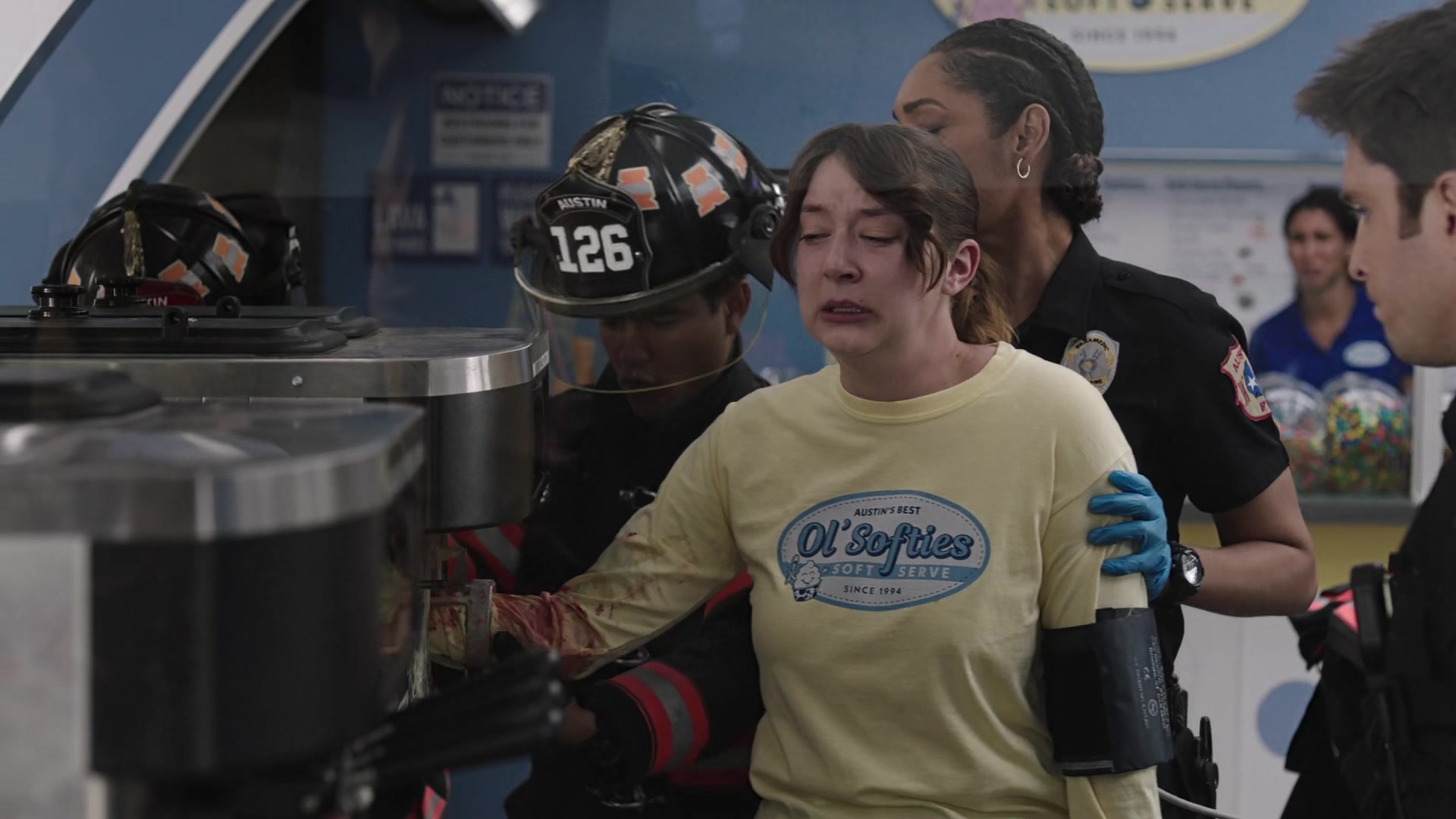 9-1-1_Lone_Star_S02E10_1080p_RRA_001400.jpg