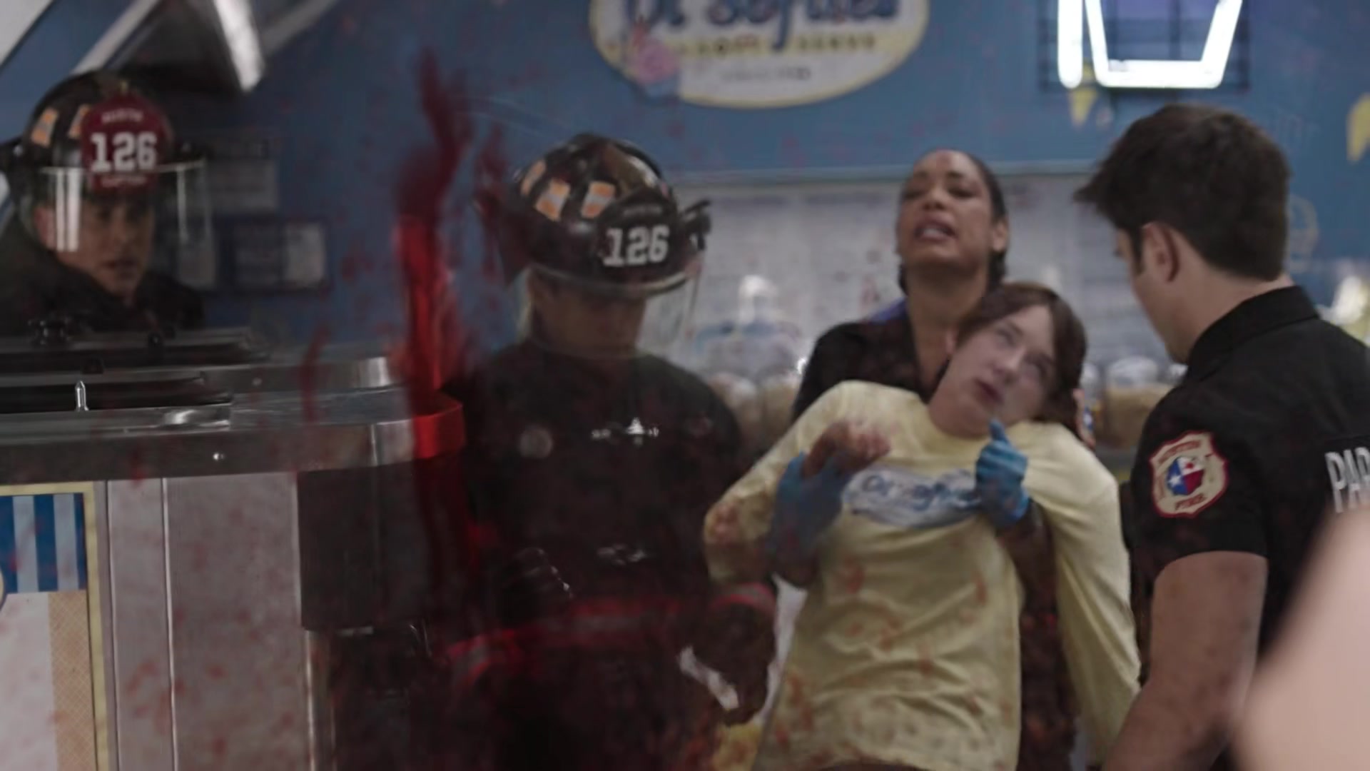9-1-1_Lone_Star_S02E10_1080p_RRA_001421.jpg