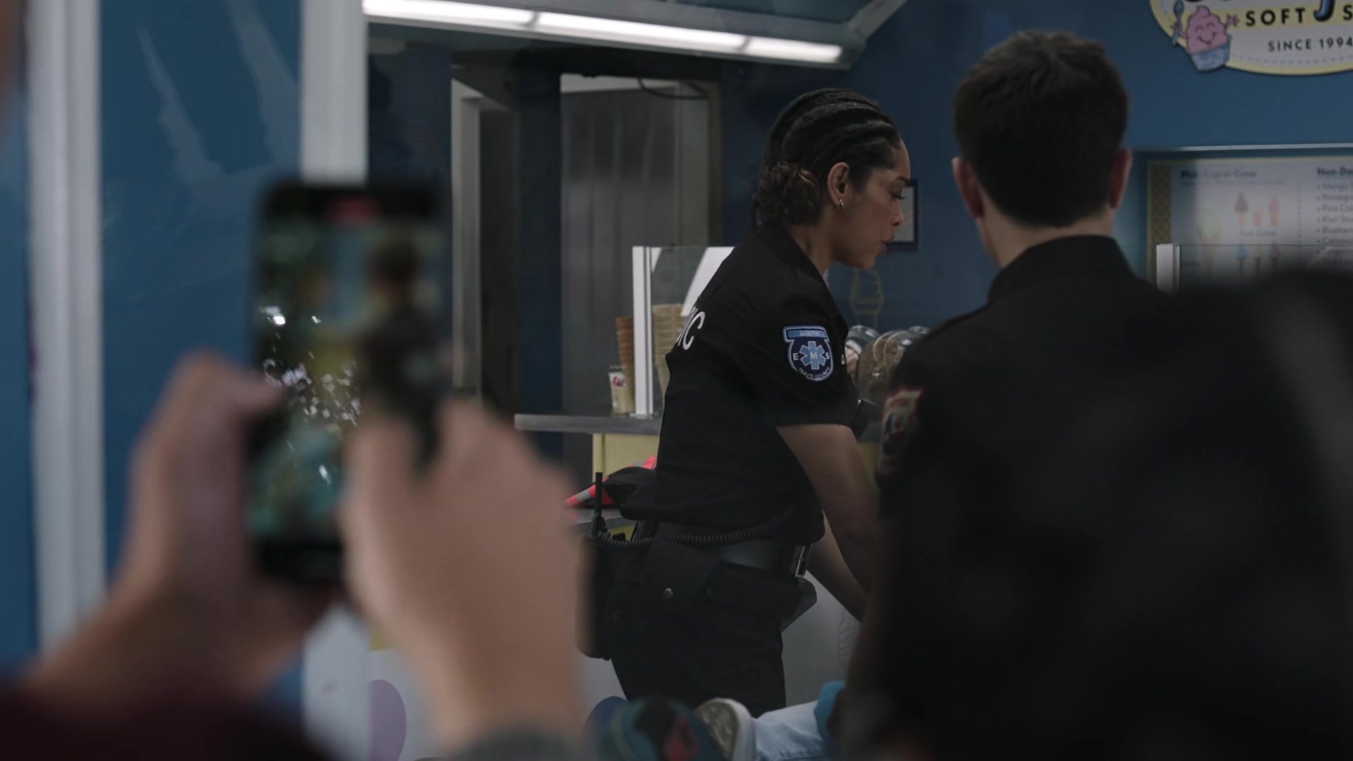 9-1-1_Lone_Star_S02E10_1080p_RRA_001469.jpg