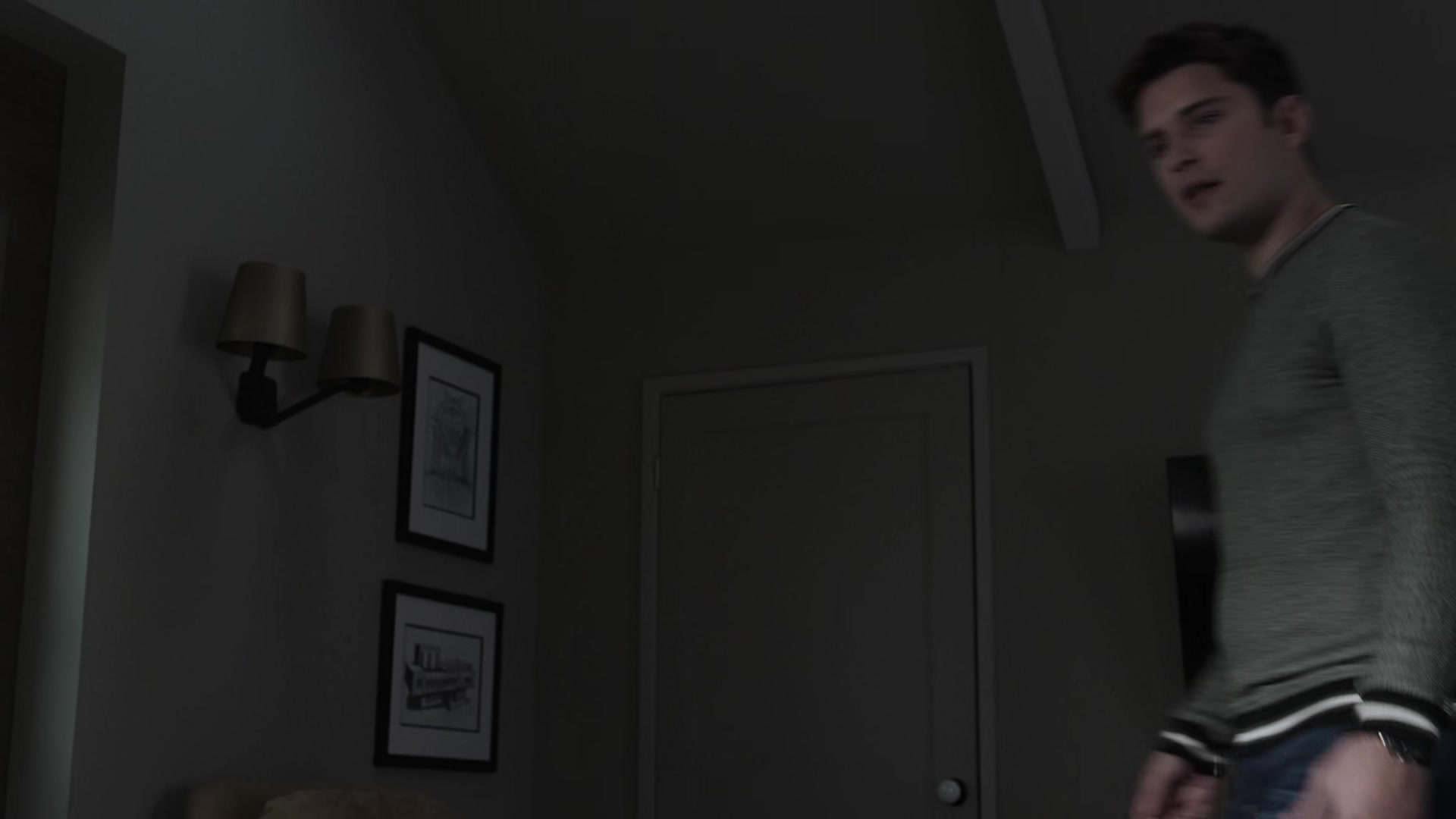 9-1-1_Lone_Star_S02E10_1080p_RRA_004570.jpg