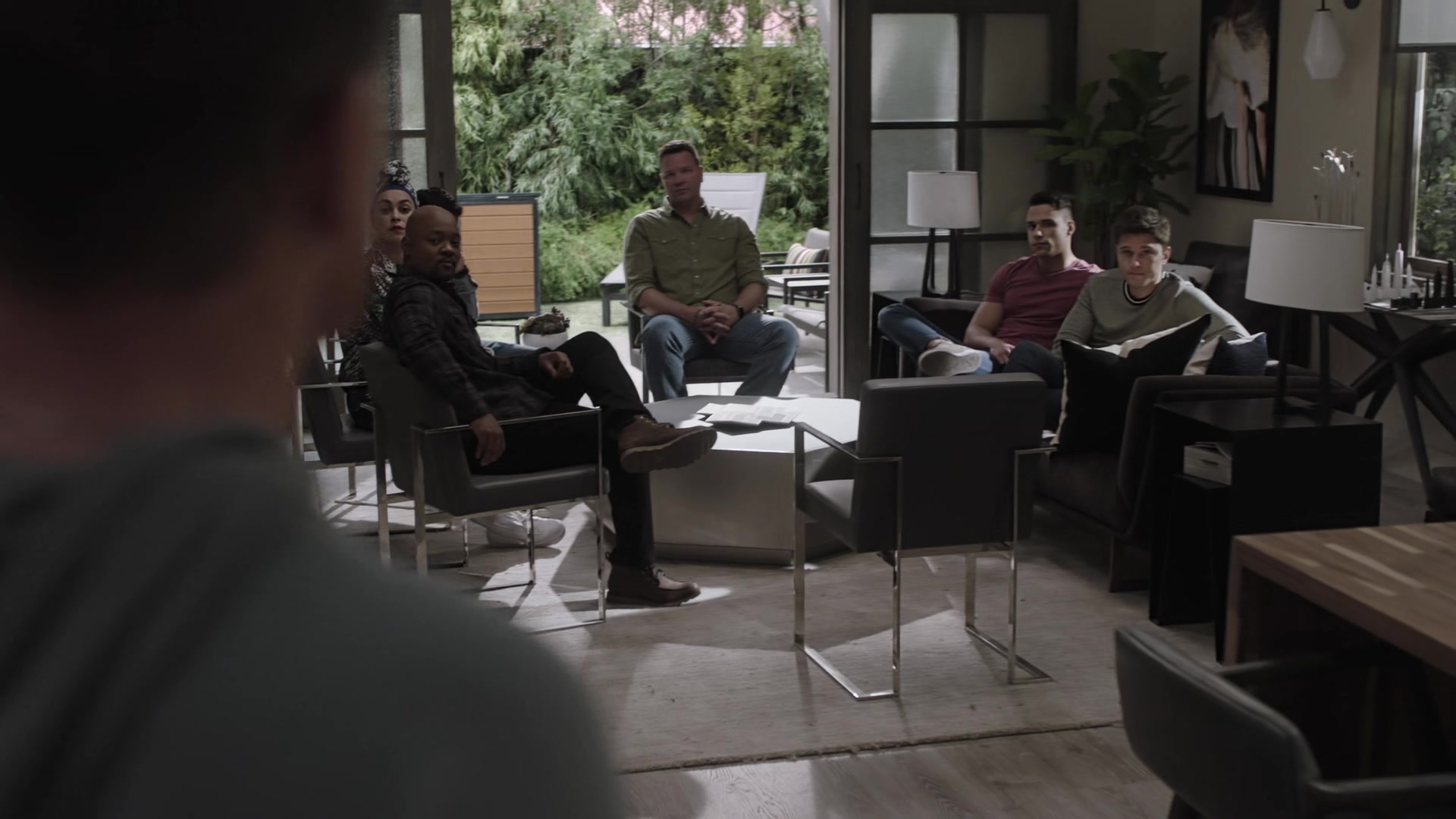 9-1-1_Lone_Star_S02E10_1080p_RRA_004651.jpg