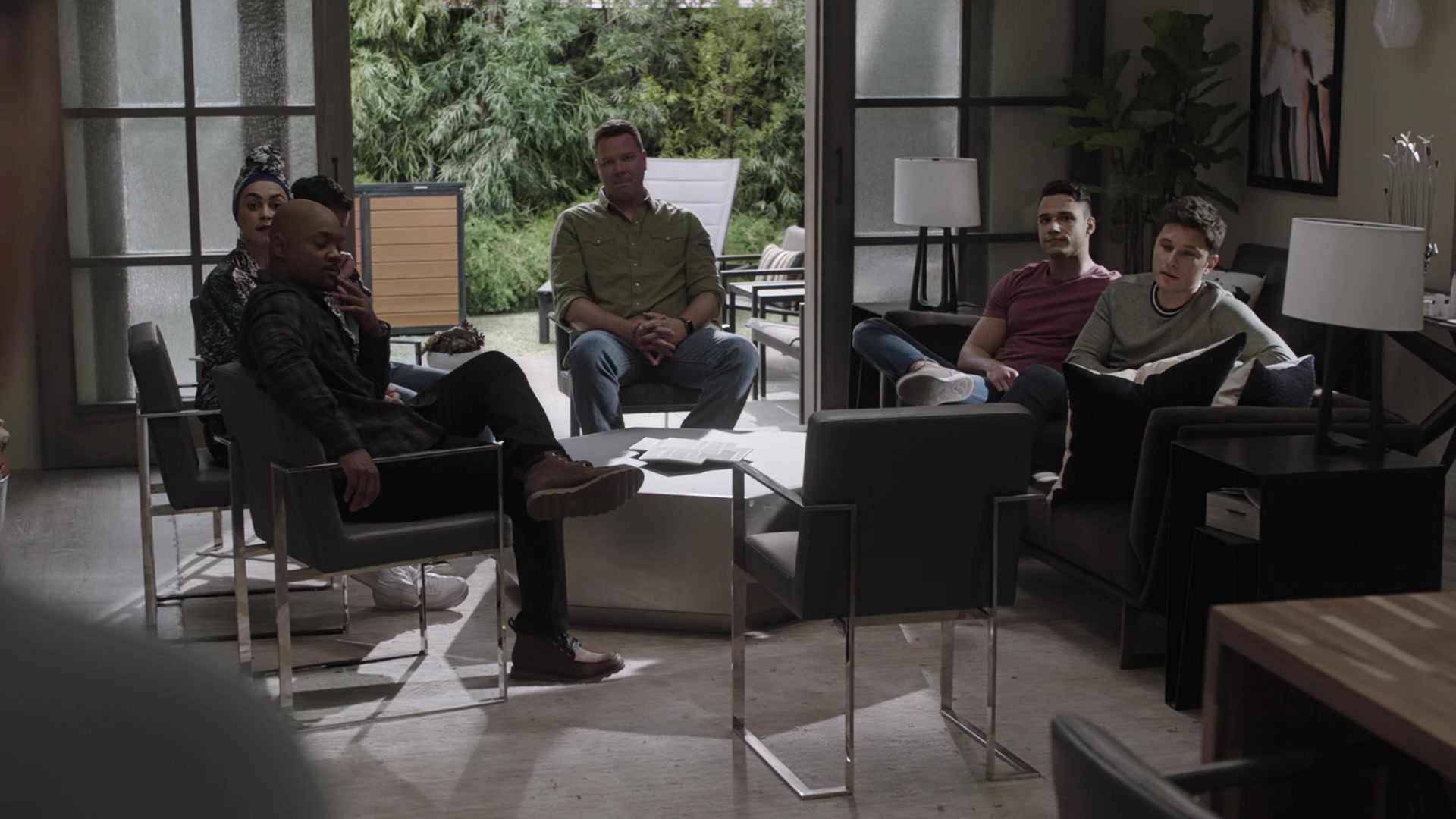 9-1-1_Lone_Star_S02E10_1080p_RRA_004659.jpg