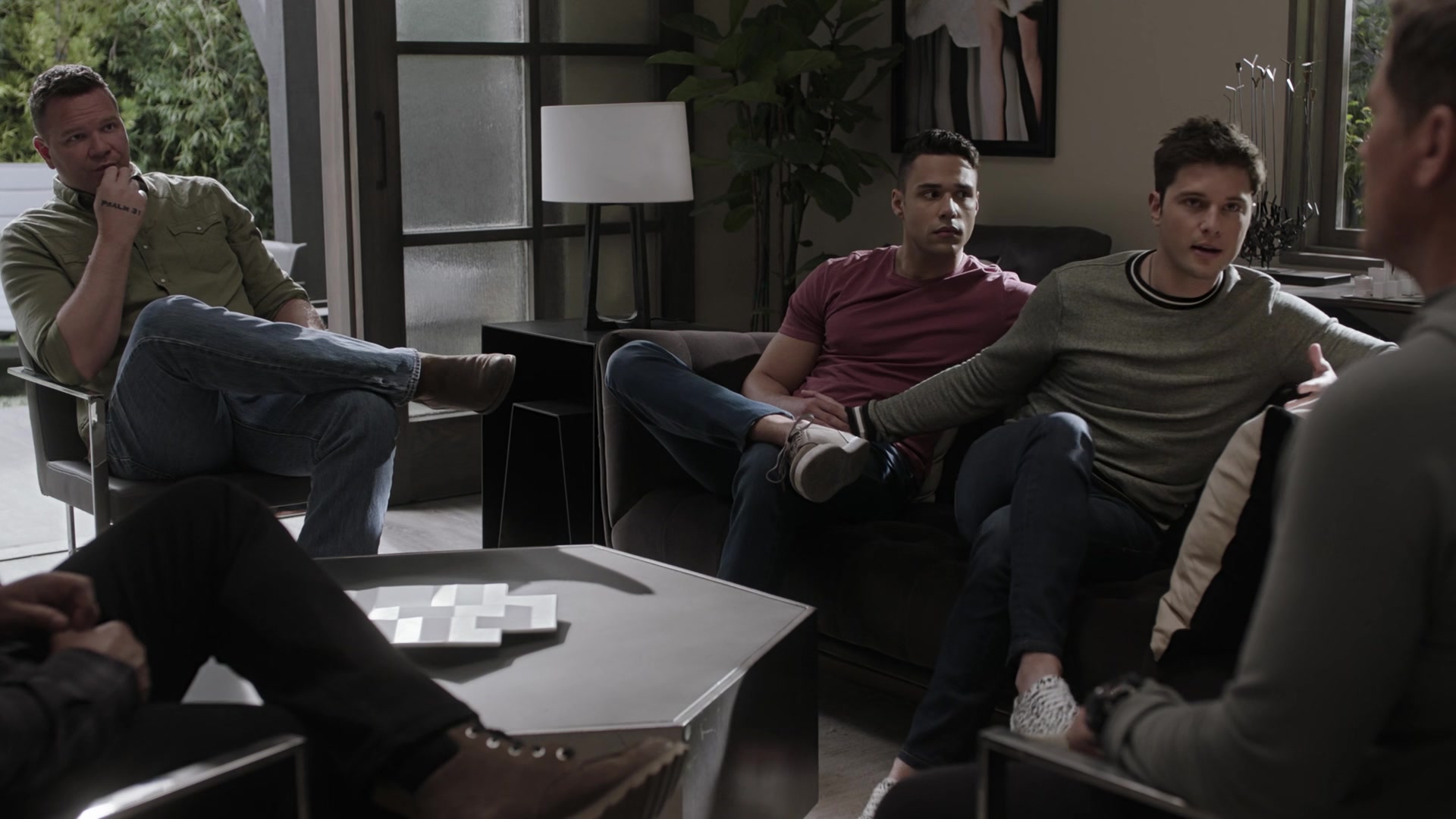 9-1-1_Lone_Star_S02E10_1080p_RRA_004967.jpg
