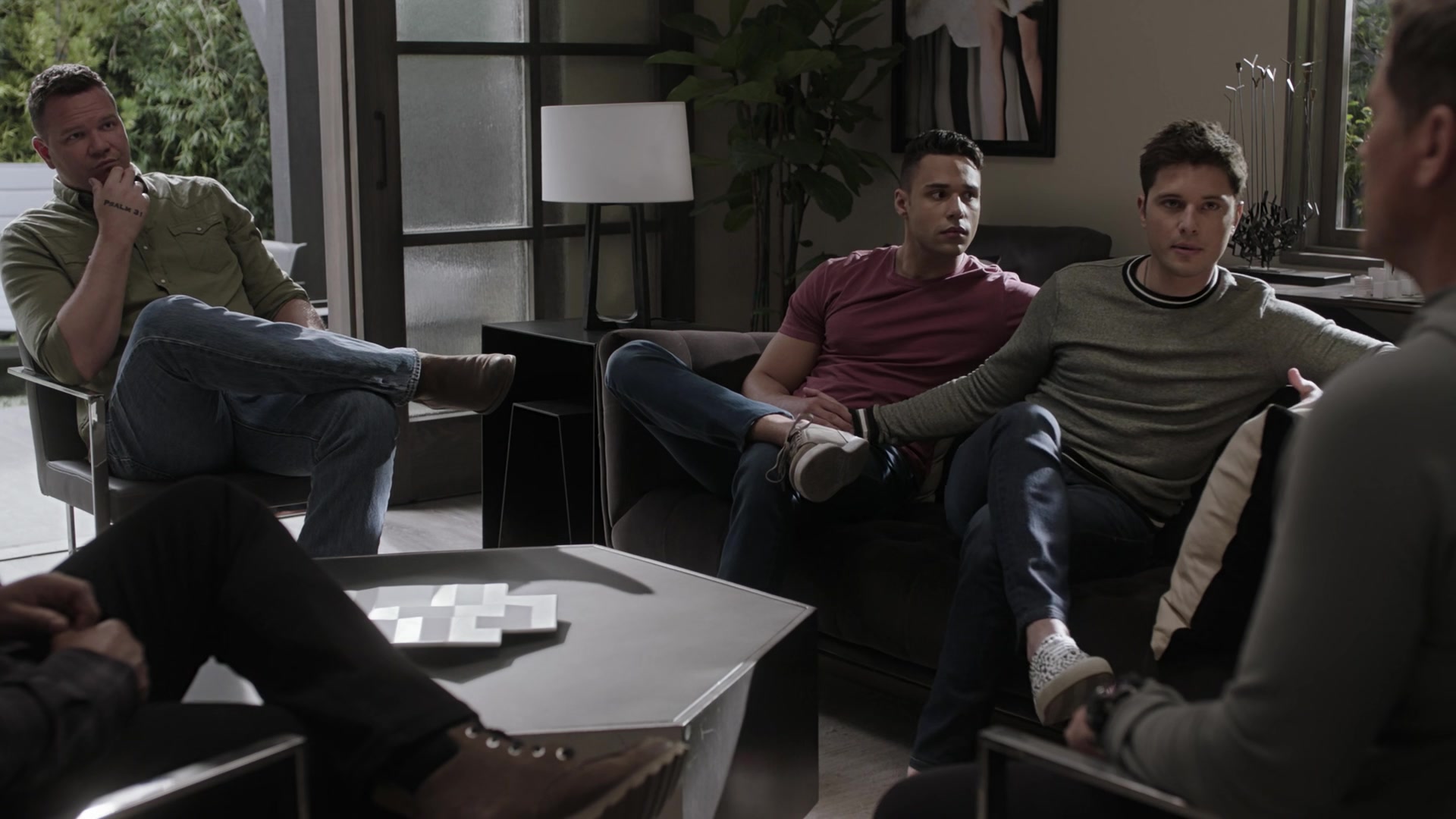 9-1-1_Lone_Star_S02E10_1080p_RRA_004969.jpg
