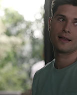 9-1-1_Lone_Star_S02E10_1080p_RRA_000649.jpg