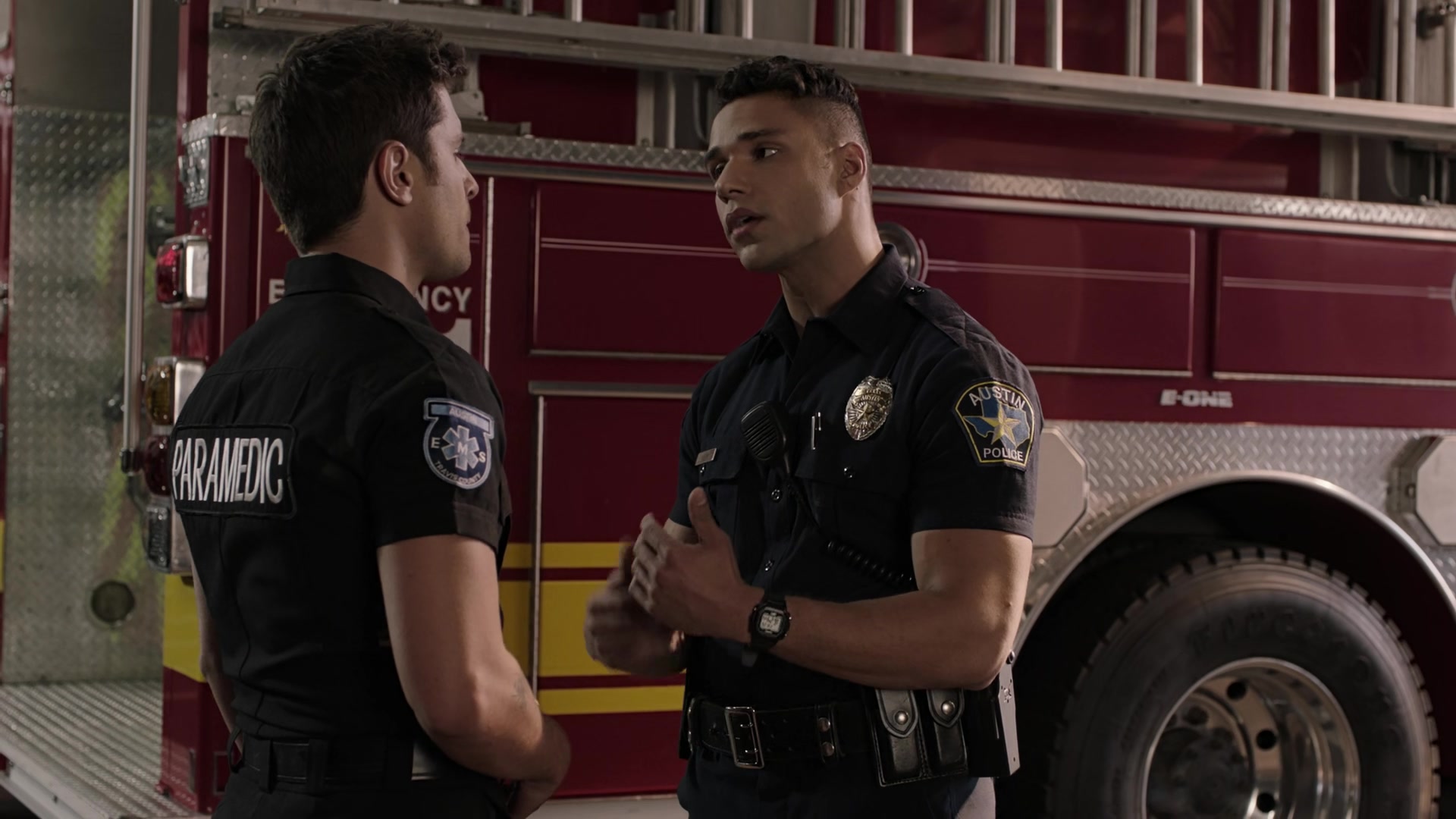 9-1-1_Lone_Star_S02E12_1080p_RRA_001735.jpg