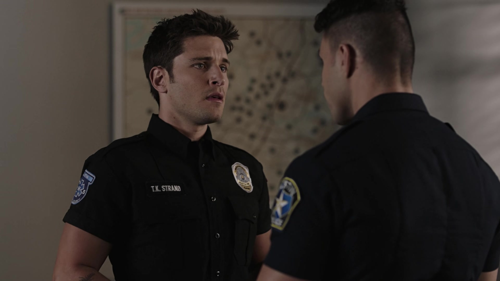 9-1-1_Lone_Star_S02E12_1080p_RRA_001737.jpg