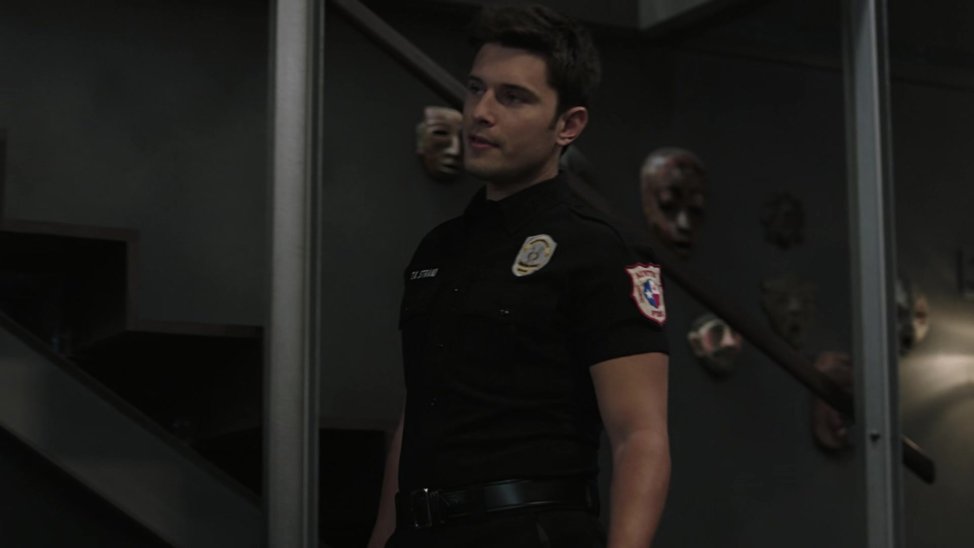 9-1-1_Lone_Star_S02E12_1080p_RRA_004673.jpg