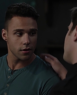9-1-1_Lone_Star_S02E12_1080p_RRA_004711.jpg