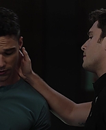 9-1-1_Lone_Star_S02E12_1080p_RRA_004718.jpg