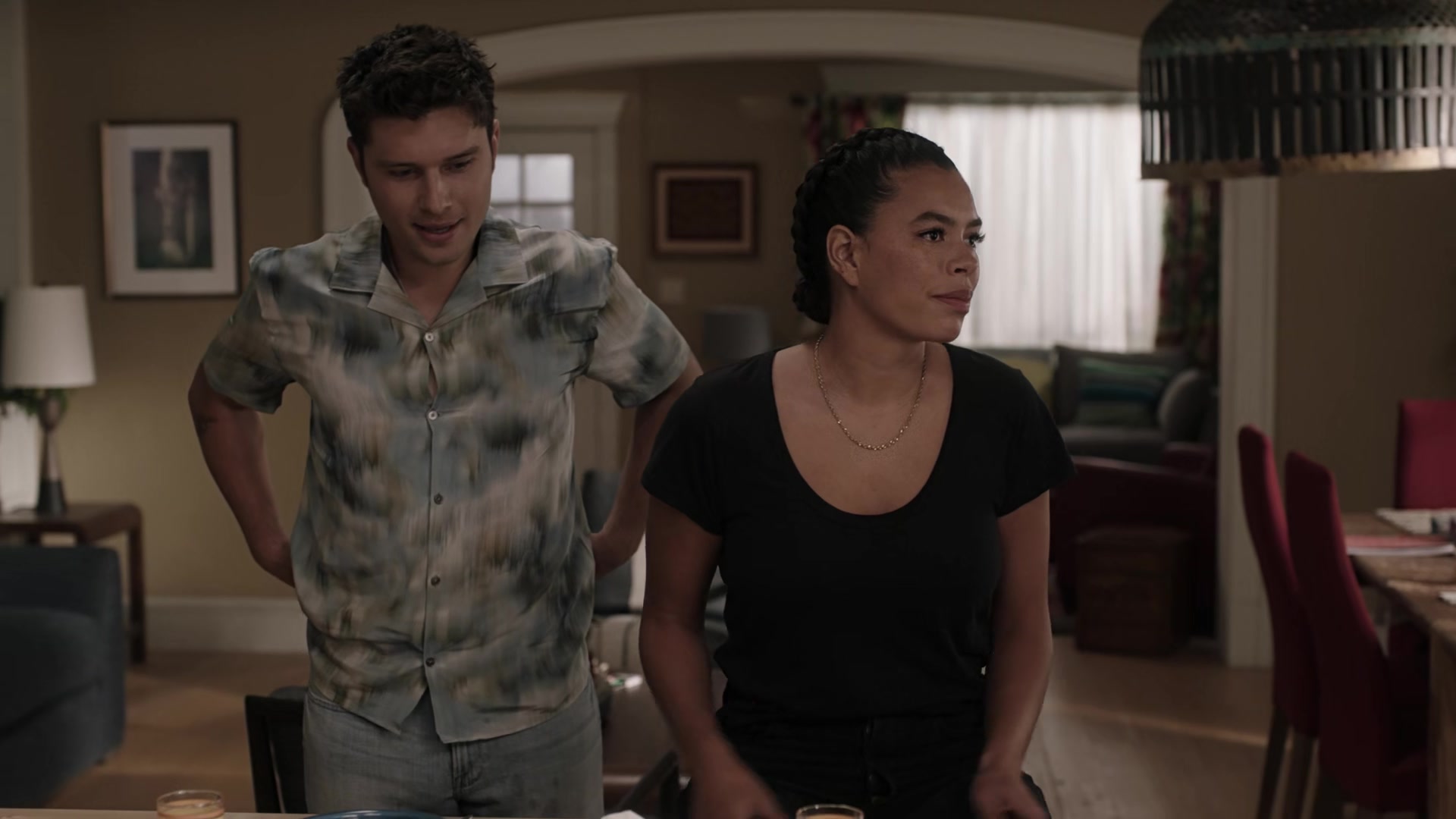 9-1-1_Lone_Star_S02E14_1080p_RRA_001416.jpg