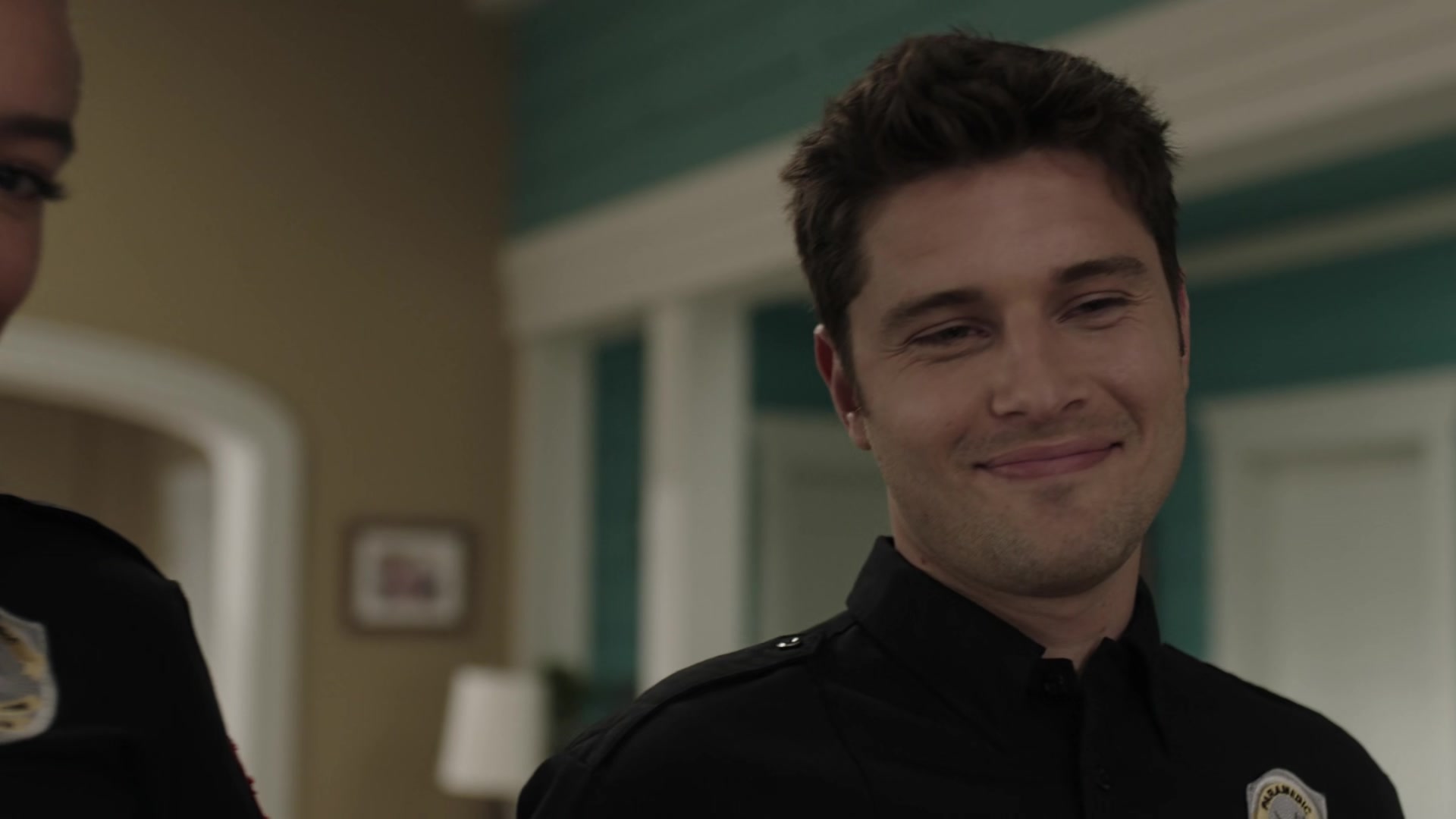 9-1-1_Lone_Star_S02E14_1080p_RRA_003983.jpg