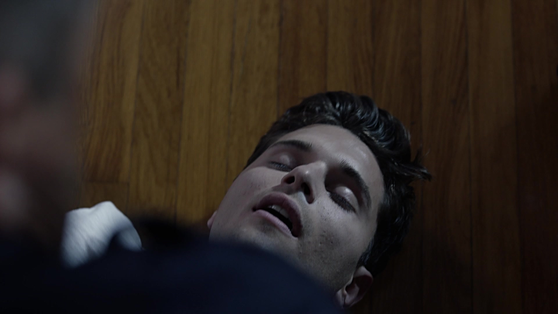 9-1-1_Lone_Star_S01E01_1080p_001386.jpg
