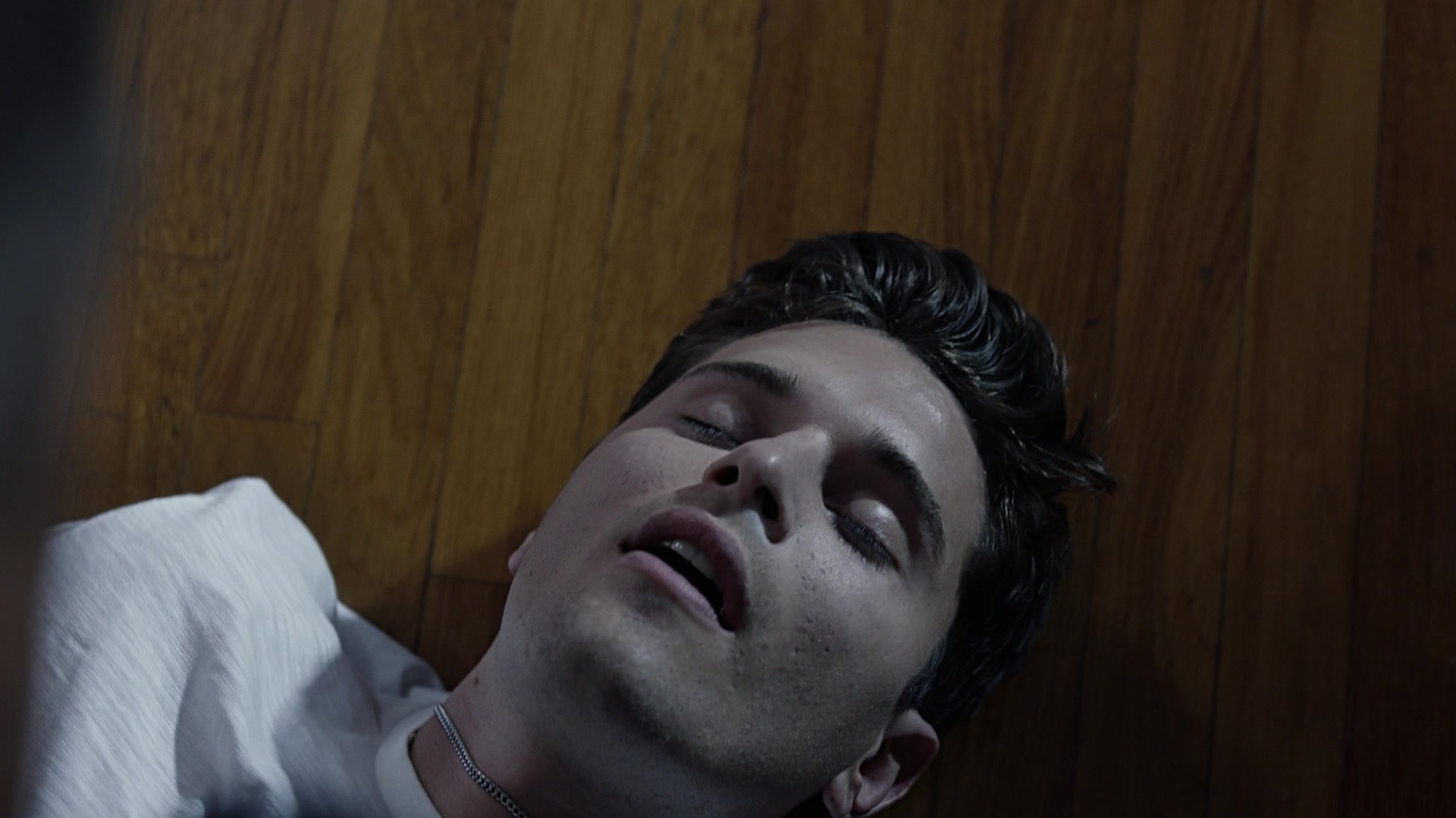 9-1-1_Lone_Star_S01E01_1080p_001388.jpg