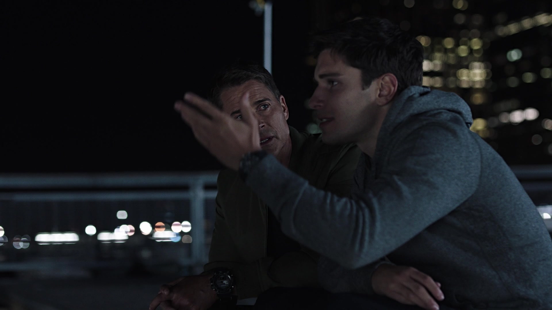 9-1-1_Lone_Star_S01E01_1080p_001515.jpg