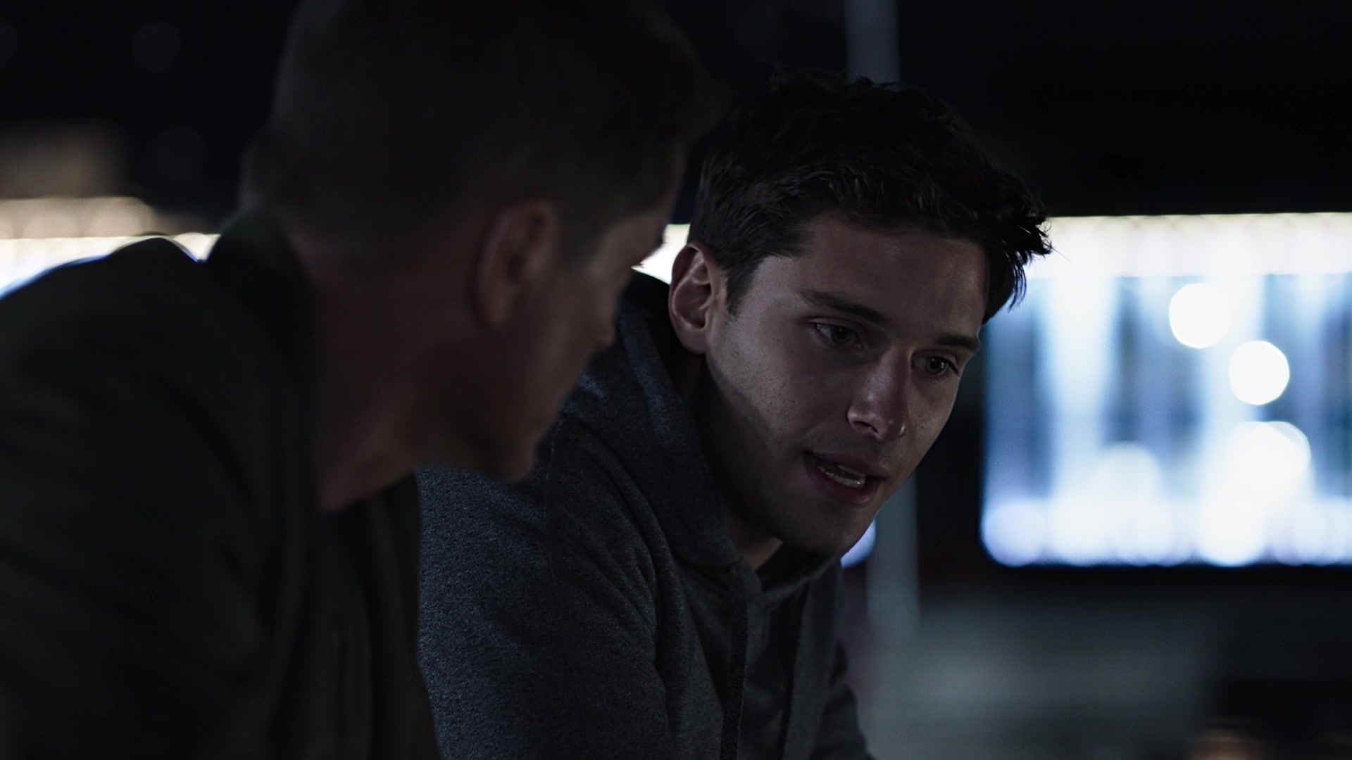 9-1-1_Lone_Star_S01E01_1080p_001529.jpg