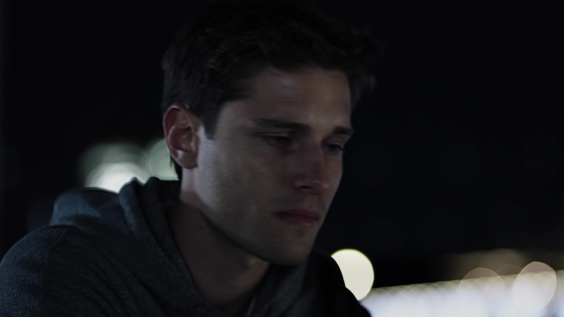 9-1-1_Lone_Star_S01E01_1080p_001662.jpg