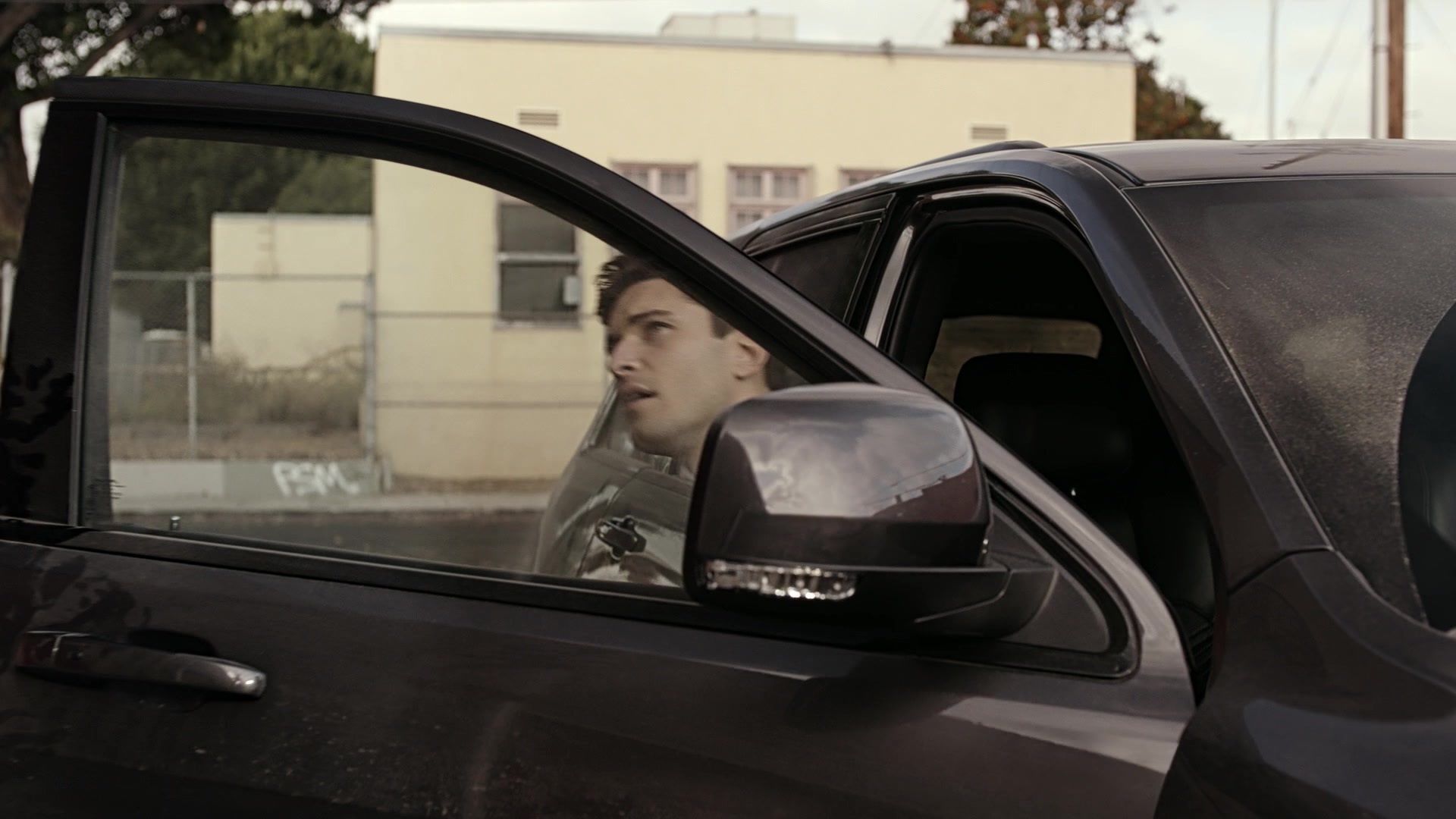 9-1-1_Lone_Star_S01E01_1080p_001801.jpg 9-1-1_Lone_Star_S01E01_1080p_001801.jpg