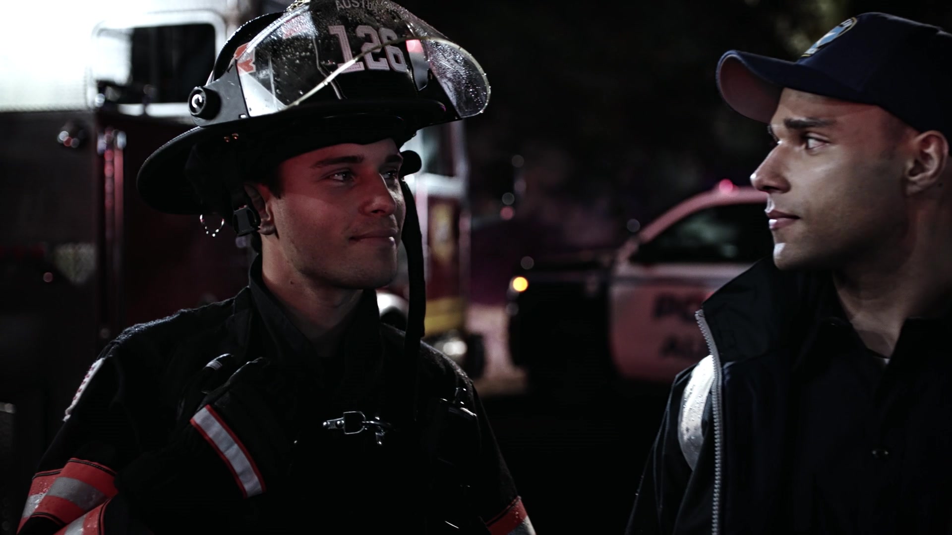 9-1-1_Lone_Star_S01E01_1080p_004922.jpg