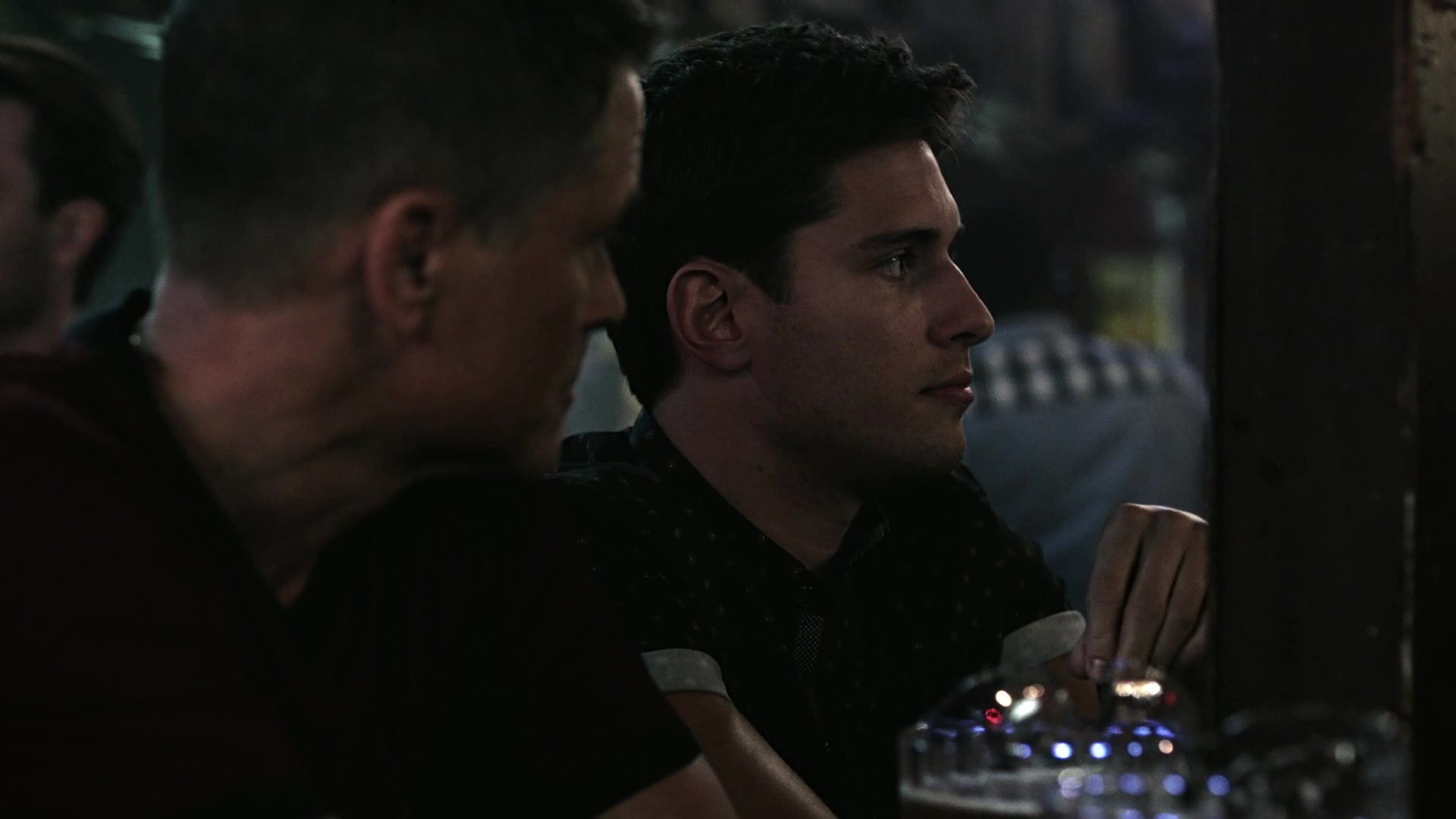 9-1-1_Lone_Star_S01E01_1080p_005002.jpg