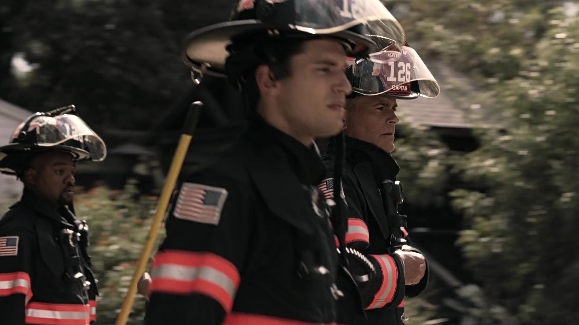 9-1-1_Lone_Star_S01E02_1080p_002722.jpg