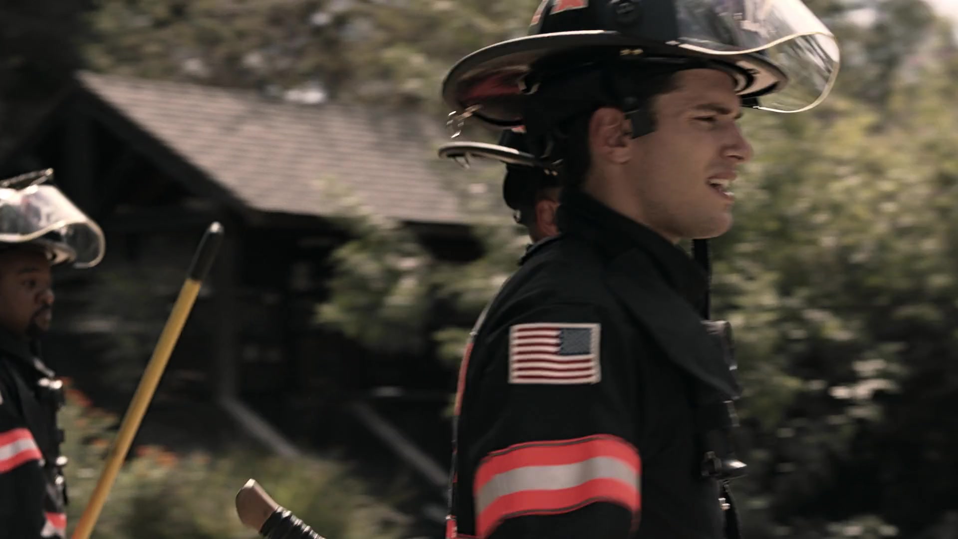 9-1-1_Lone_Star_S01E02_1080p_002723.jpg