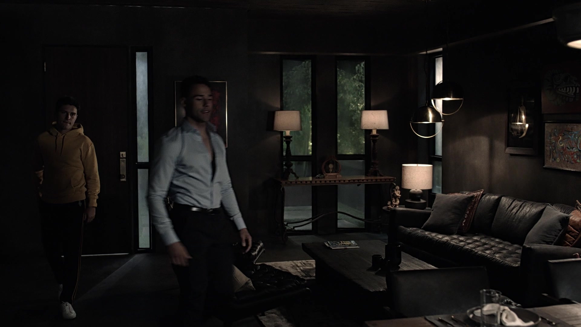 9-1-1_Lone_Star_S01E02_1080p_005222.jpg