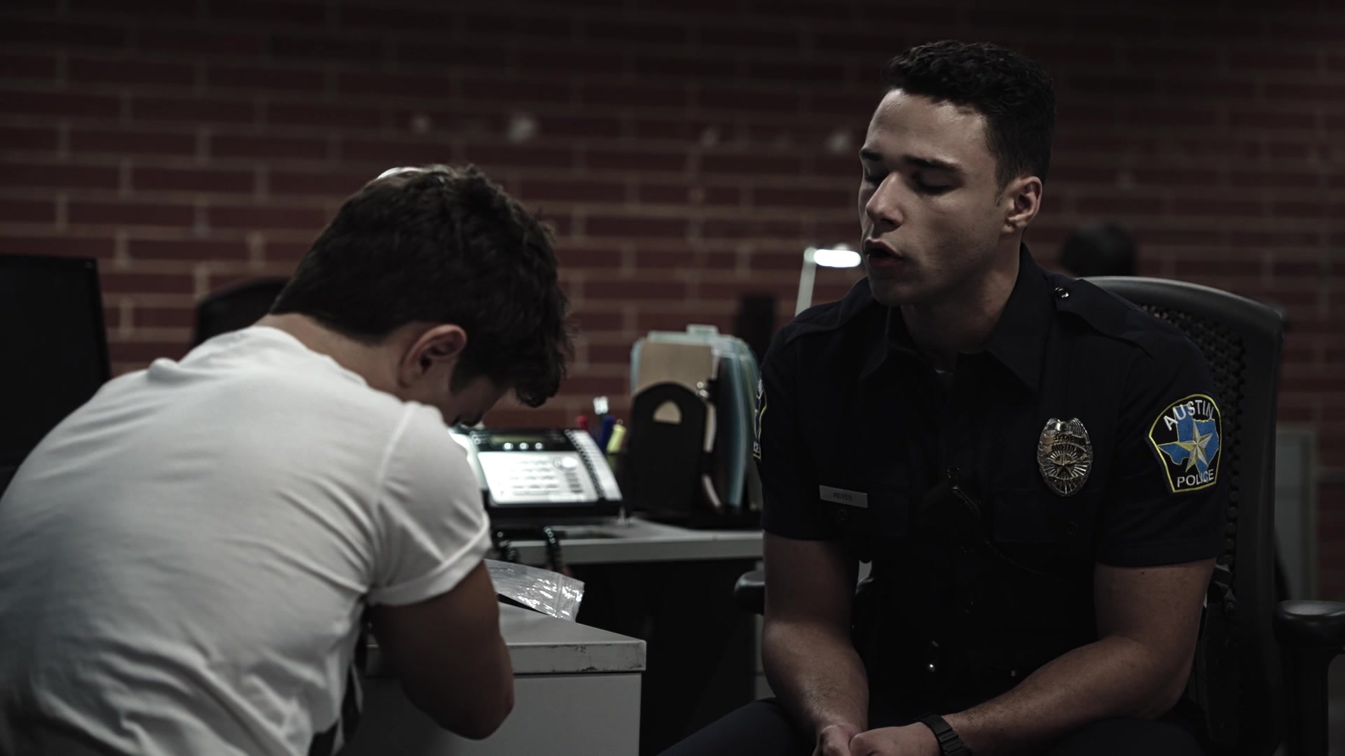 9-1-1_Lone_Star_S01E03_1080p_001232.jpg