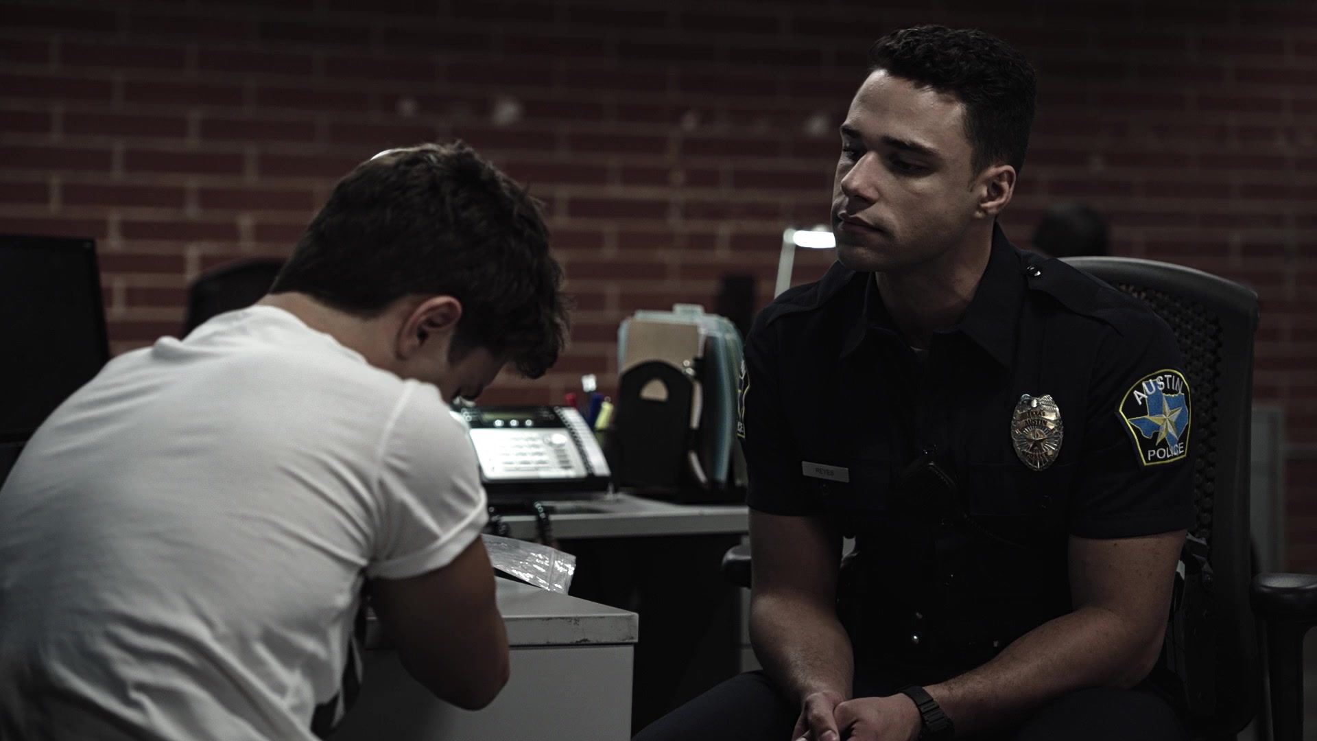 9-1-1_Lone_Star_S01E03_1080p_001236.jpg