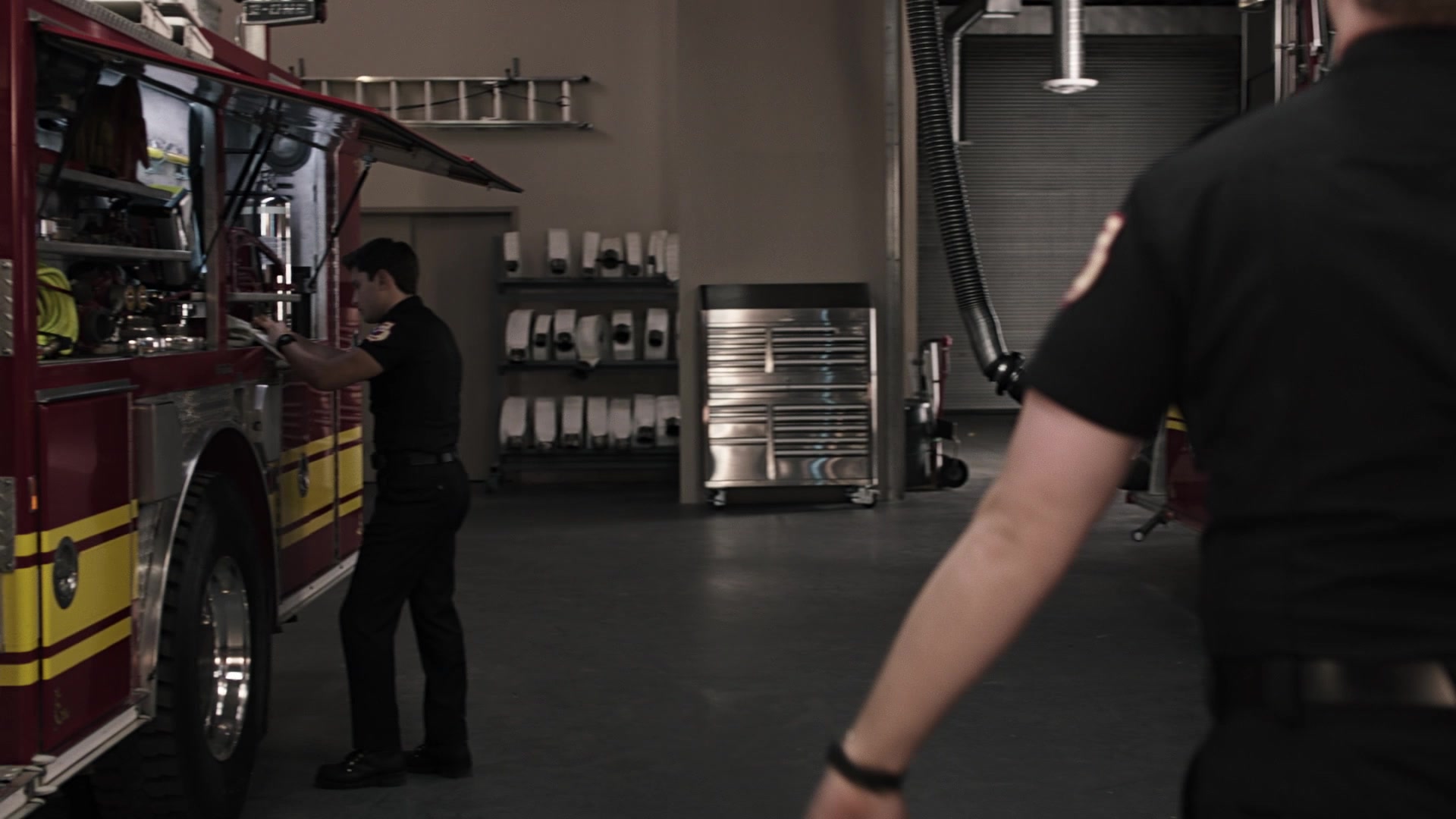 9-1-1_Lone_Star_S01E03_1080p_004862.jpg