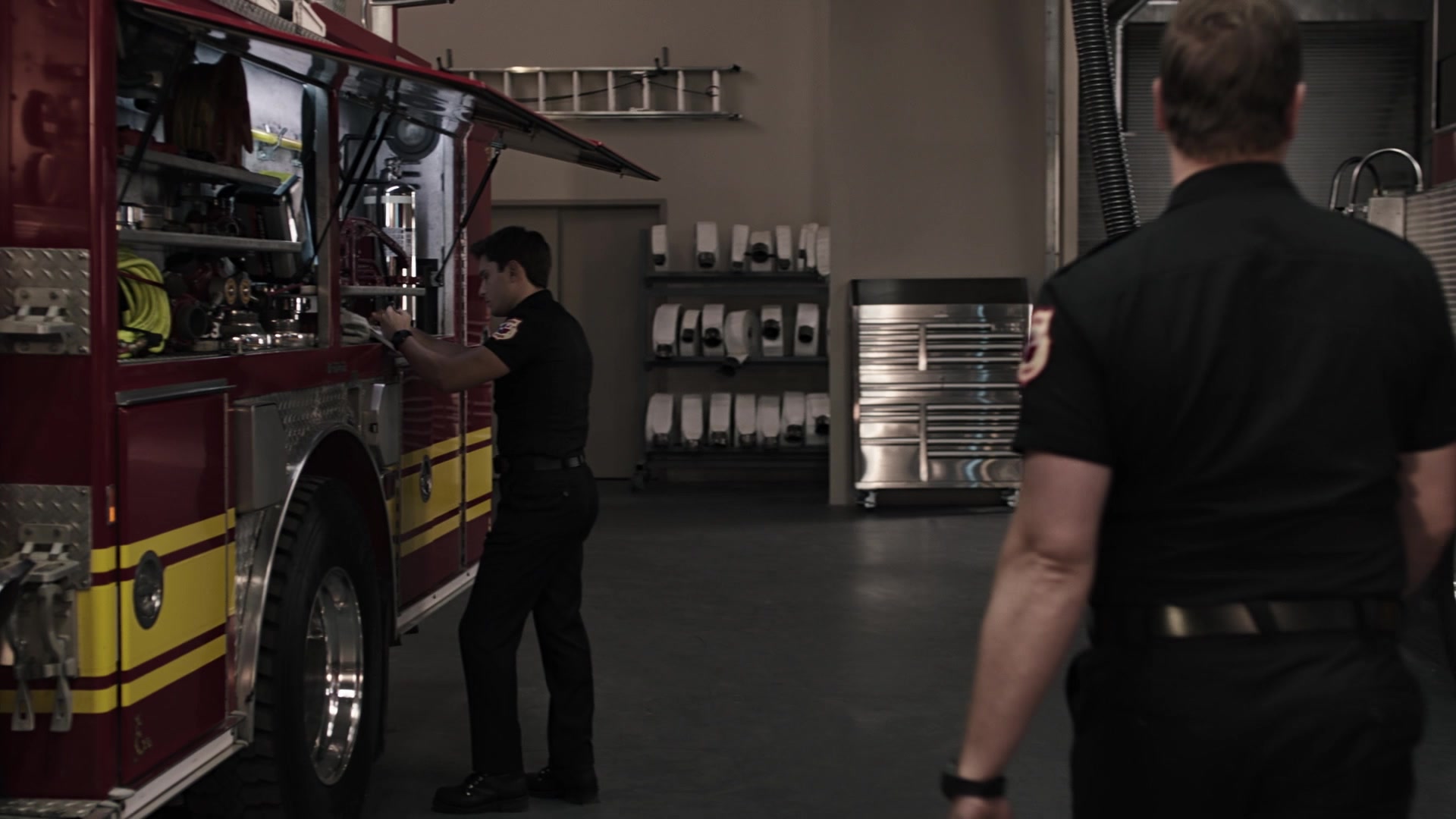 9-1-1_Lone_Star_S01E03_1080p_004864.jpg