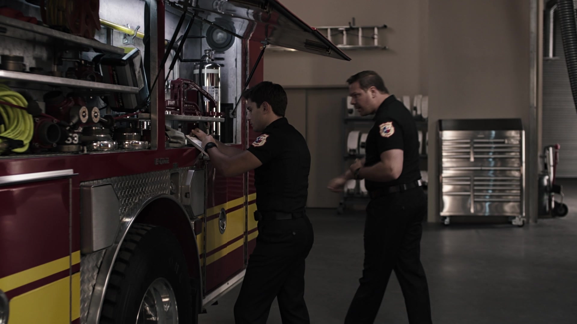 9-1-1_Lone_Star_S01E03_1080p_004872.jpg