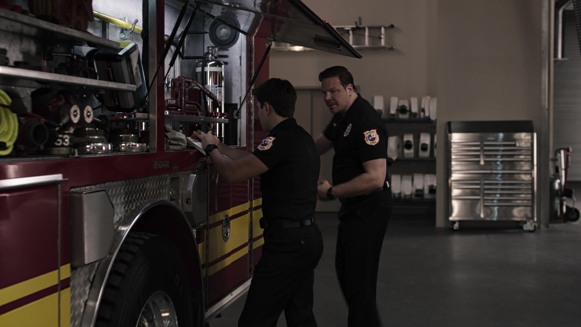 9-1-1_Lone_Star_S01E03_1080p_004873.jpg