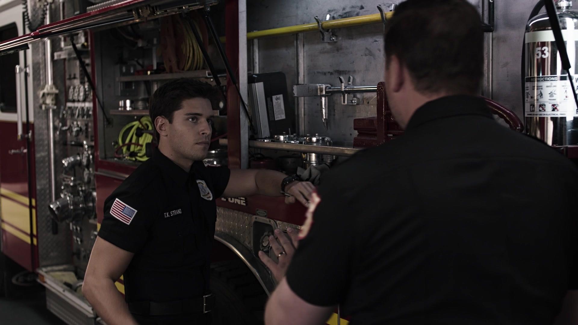 9-1-1_Lone_Star_S01E03_1080p_004877.jpg