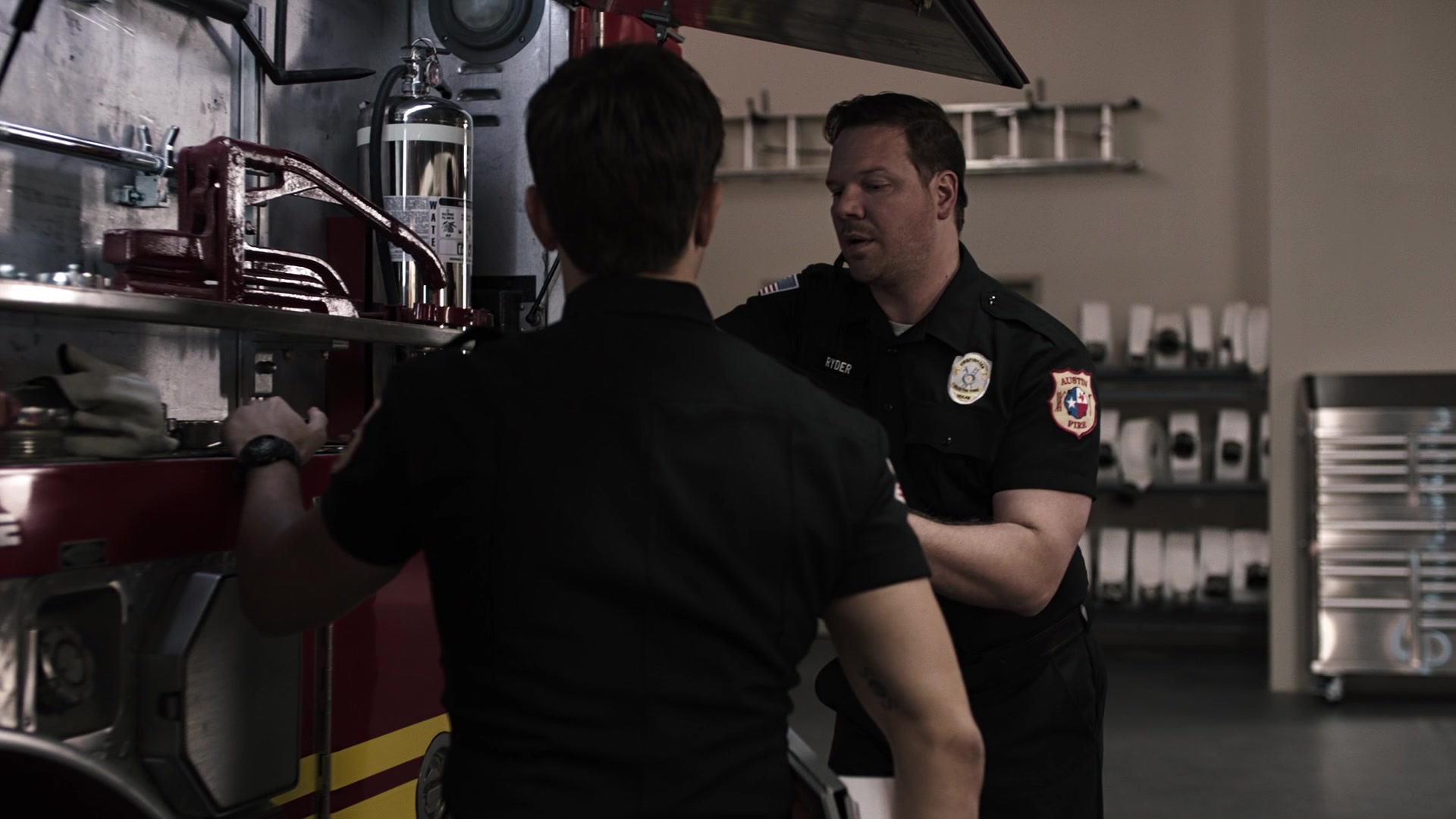 9-1-1_Lone_Star_S01E03_1080p_004879.jpg