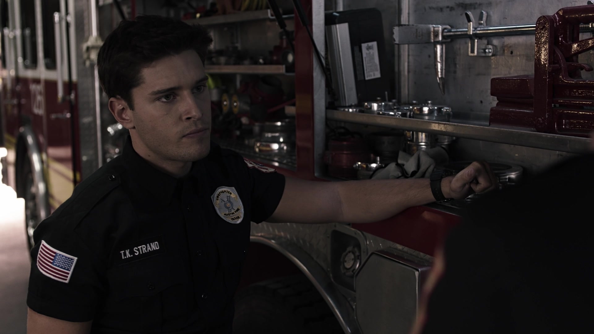 9-1-1_Lone_Star_S01E03_1080p_004894.jpg