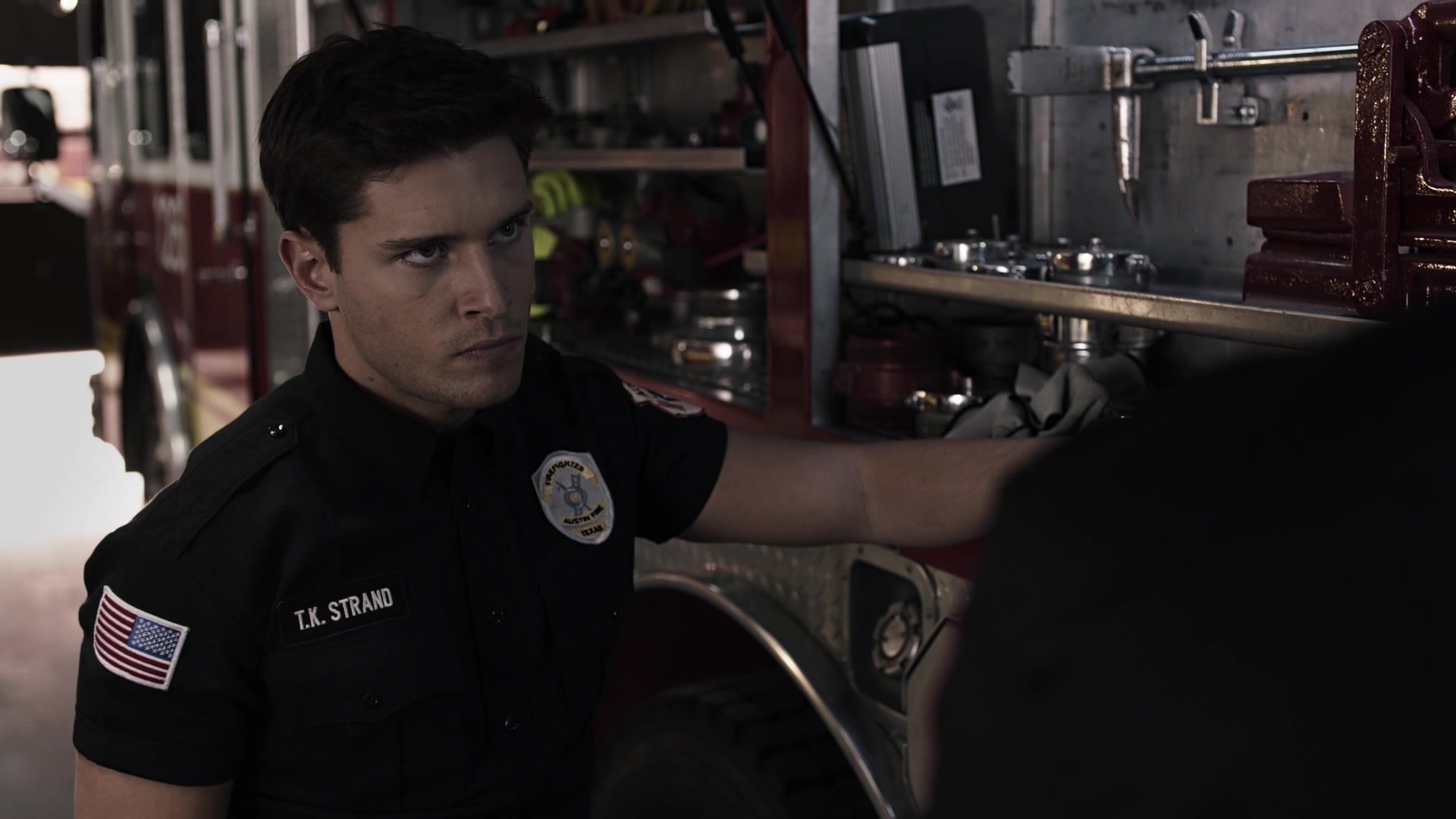 9-1-1_Lone_Star_S01E03_1080p_004911.jpg