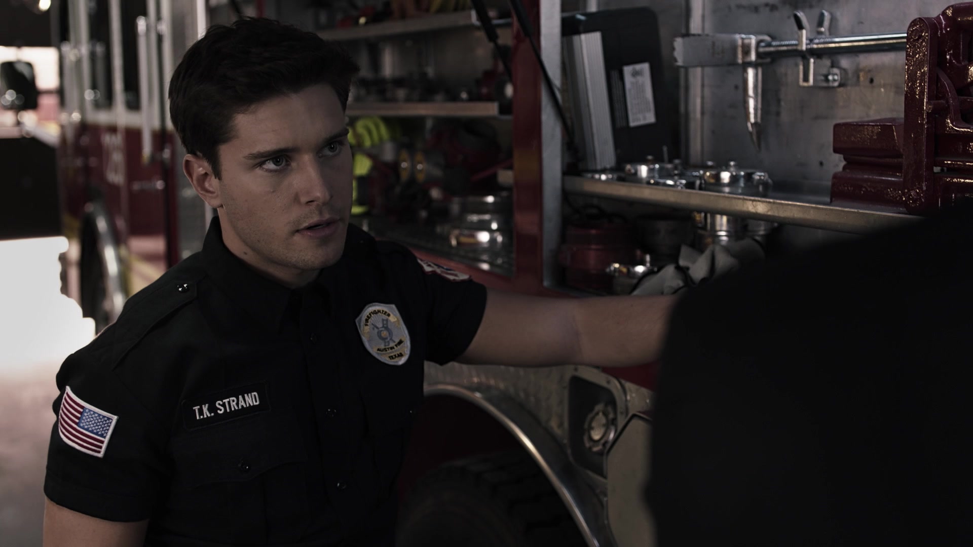 9-1-1_Lone_Star_S01E03_1080p_004947.jpg