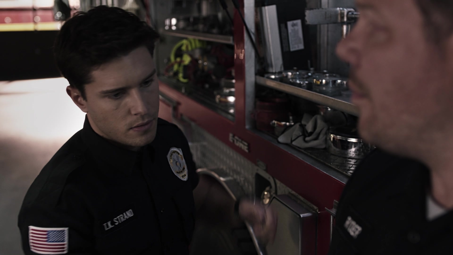 9-1-1_Lone_Star_S01E03_1080p_005010.jpg