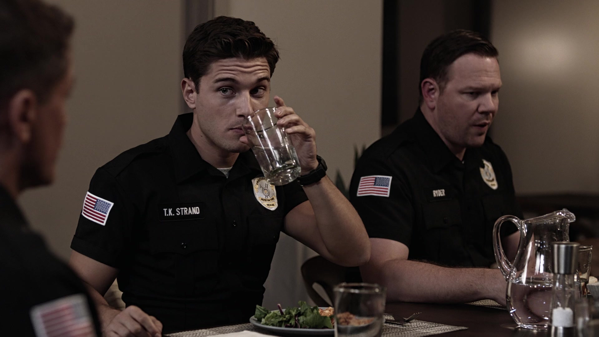 9-1-1_Lone_Star_S01E04_1080p_001591.jpg