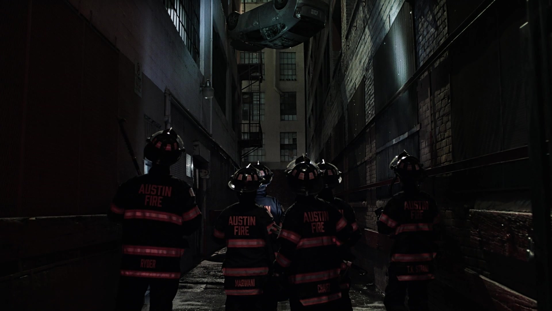 9-1-1_Lone_Star_S01E04_1080p_002104.jpg
