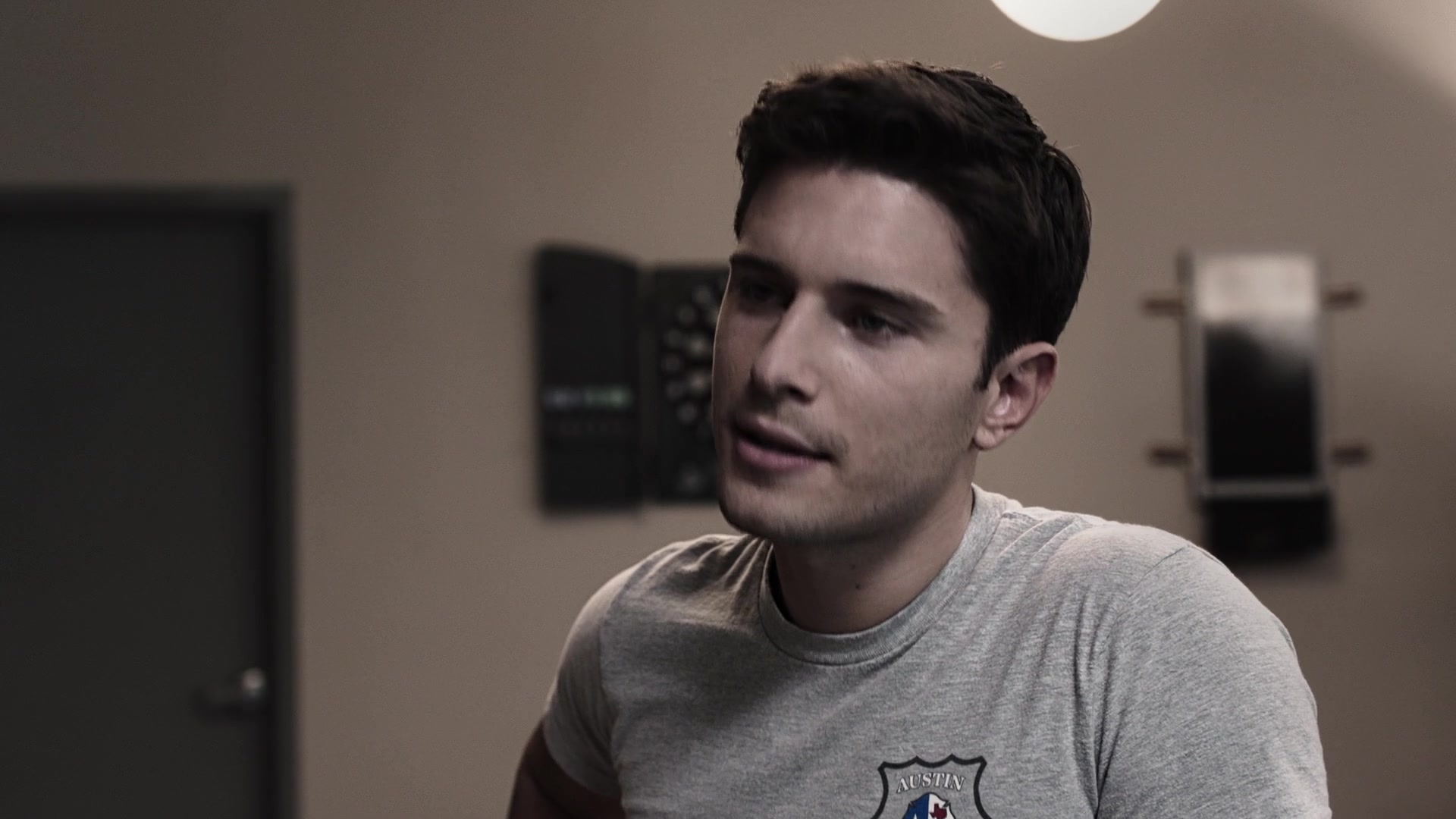 9-1-1_Lone_Star_S01E06_1080p_001847.jpg