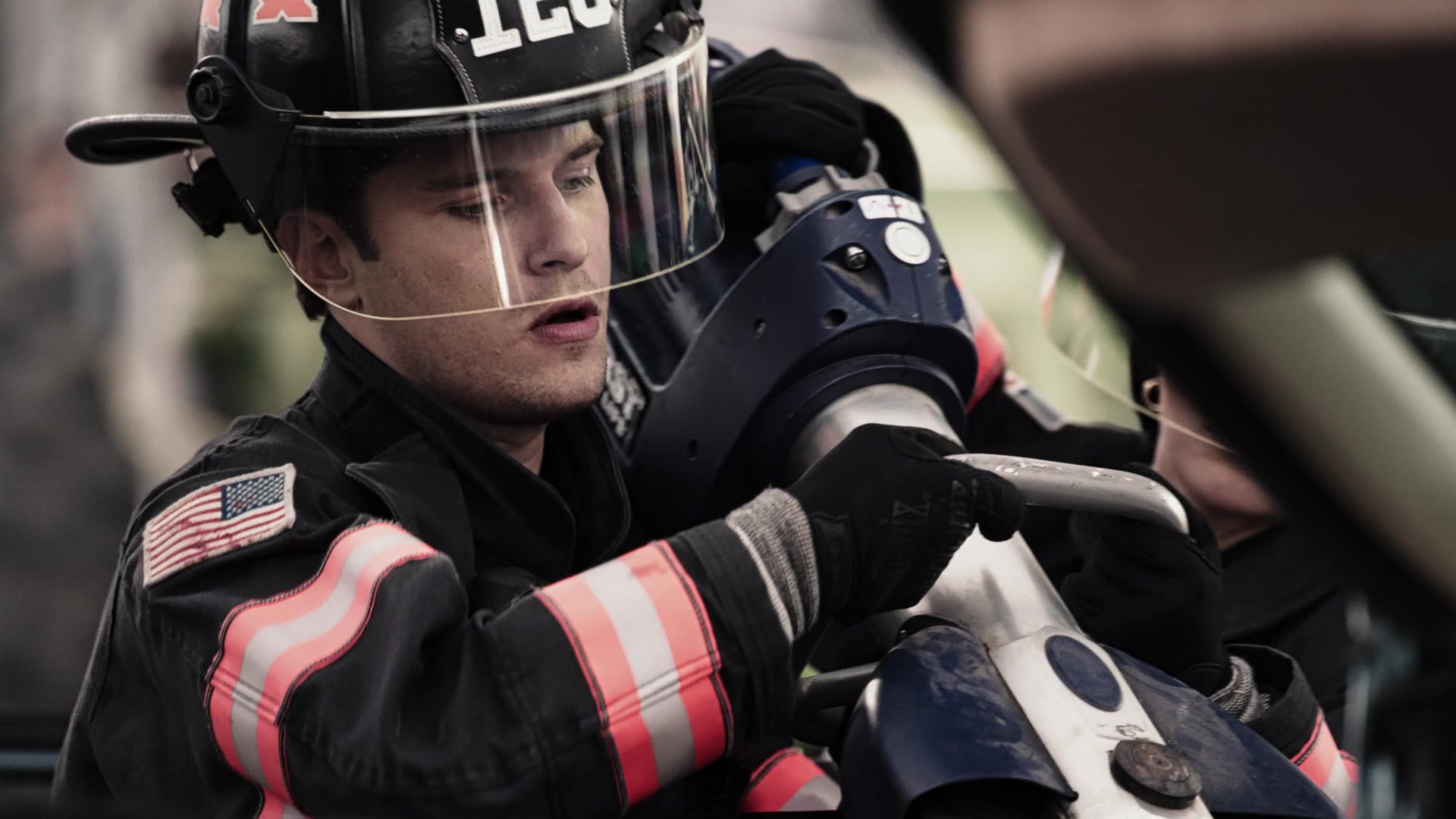 9-1-1_Lone_Star_S01E07_1080p_000723.jpg