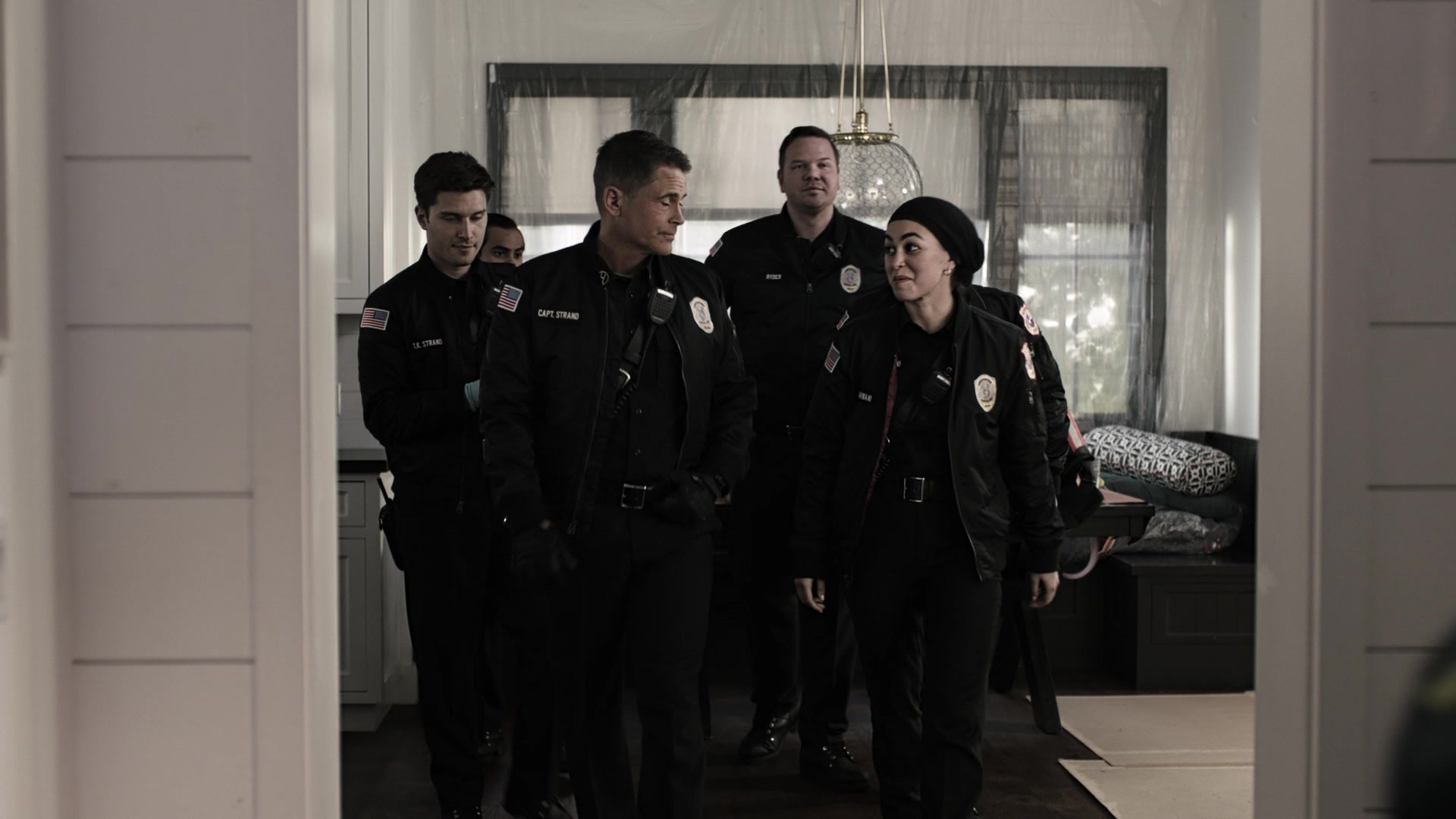 9-1-1_Lone_Star_S01E07_1080p_003378.jpg
